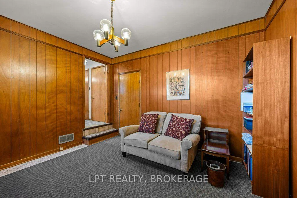 Photo 23 of 124 Campbell Crescent, Kingston, Central City West — HOMEH