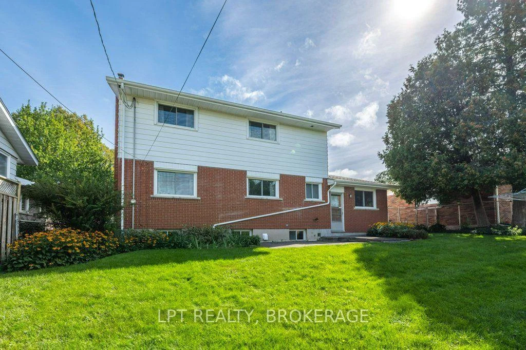 Photo 48 of 124 Campbell Crescent, Kingston, Central City West — HOMEH