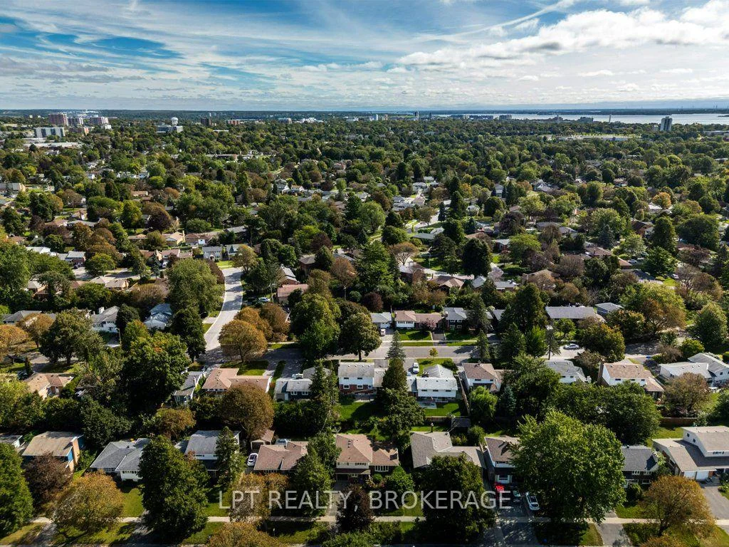 Photo 82 of 124 Campbell Crescent, Kingston, Central City West — HOMEH