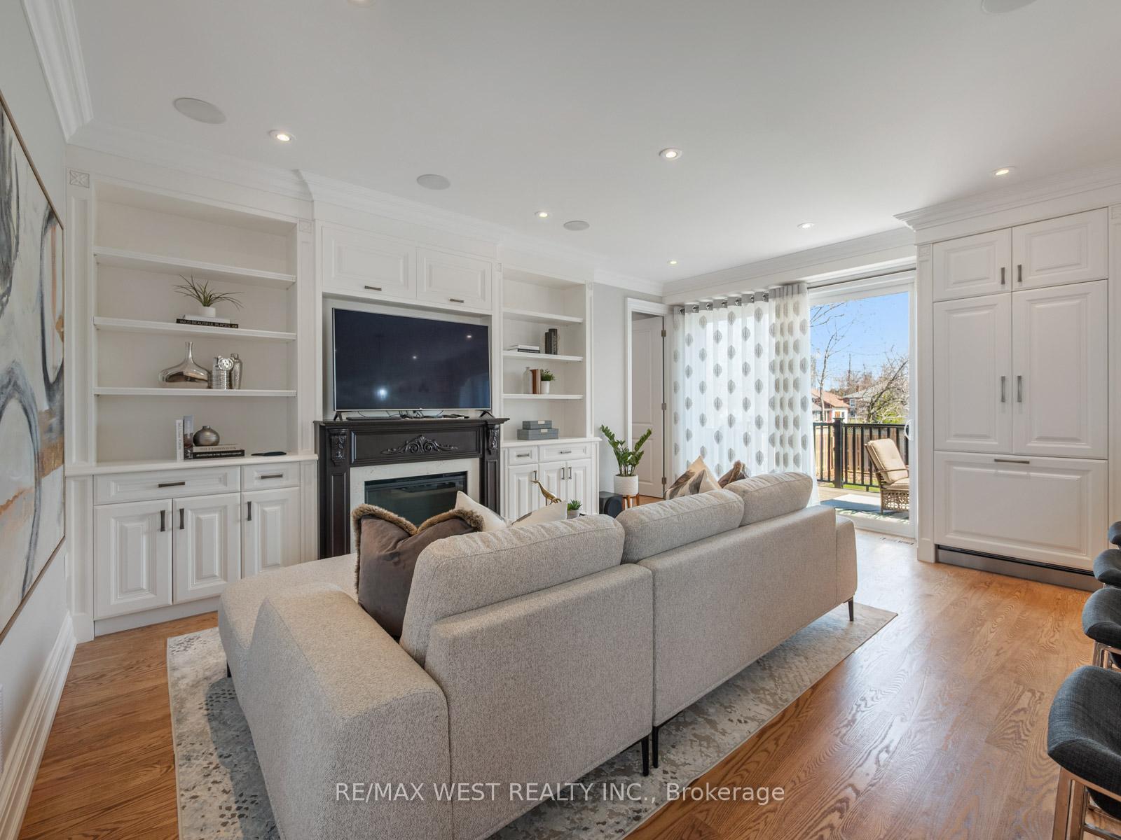 Photo 18 of 5 Paula Boulevard, Etobicoke, Alderwood — HOMEH