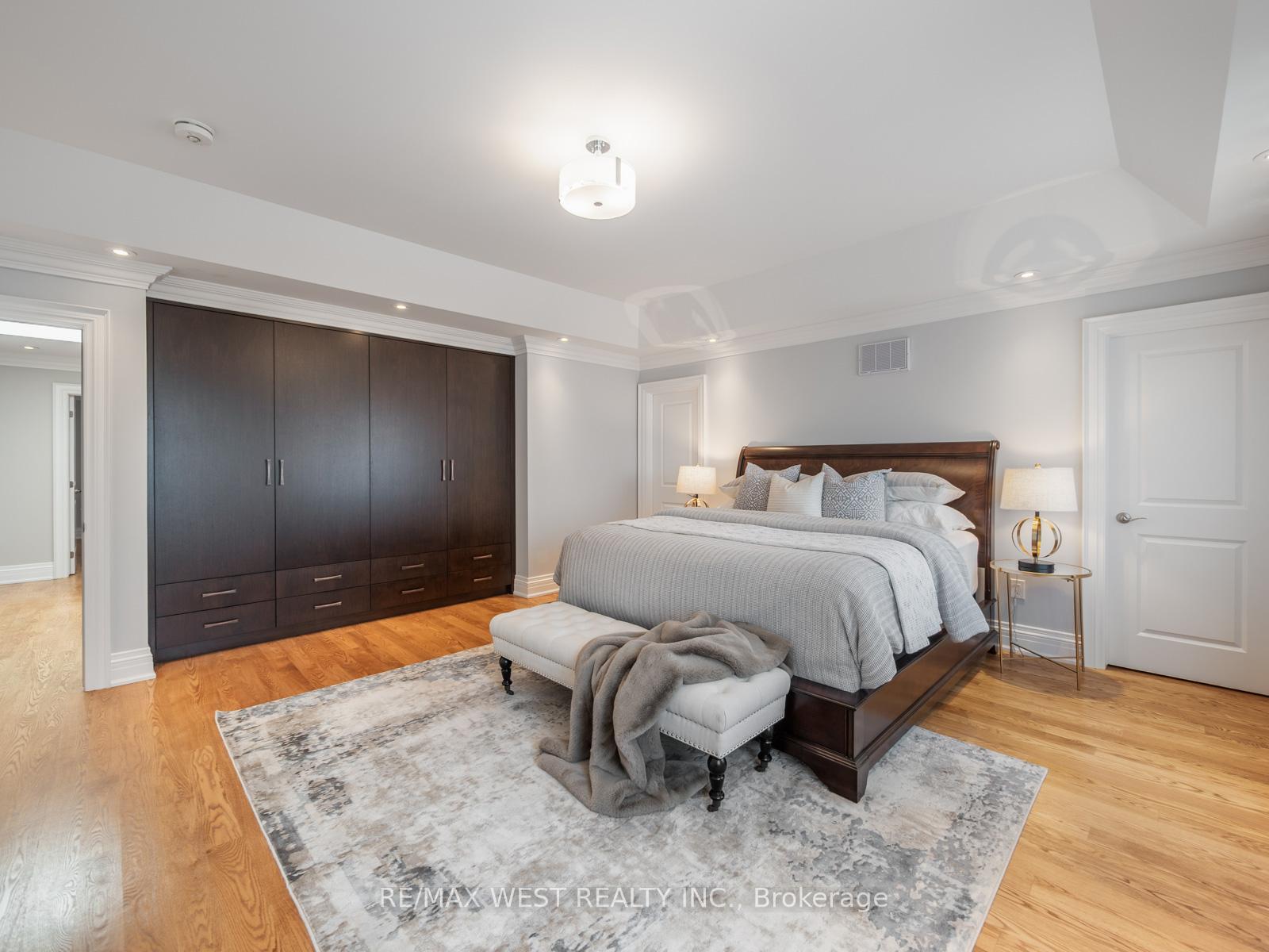 Photo 27 of 5 Paula Boulevard, Etobicoke, Alderwood — HOMEH