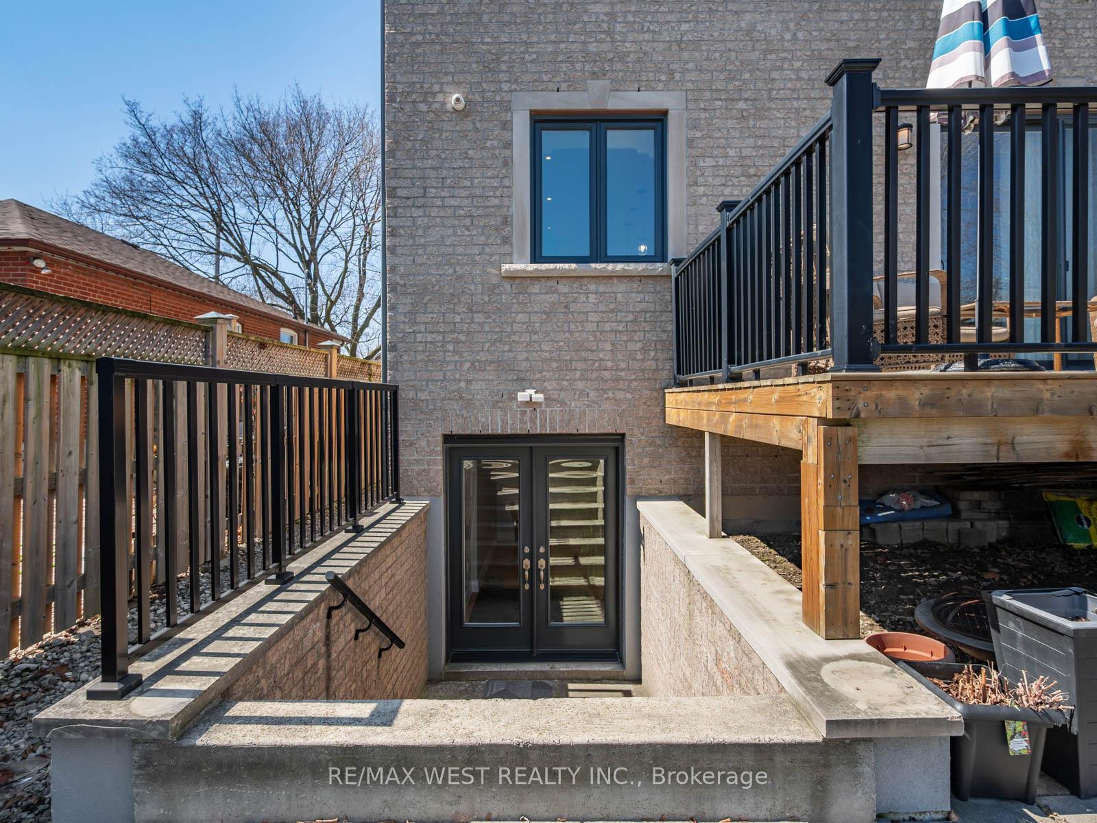 Photo 48 of 5 Paula Boulevard, Etobicoke, Alderwood — HOMEH