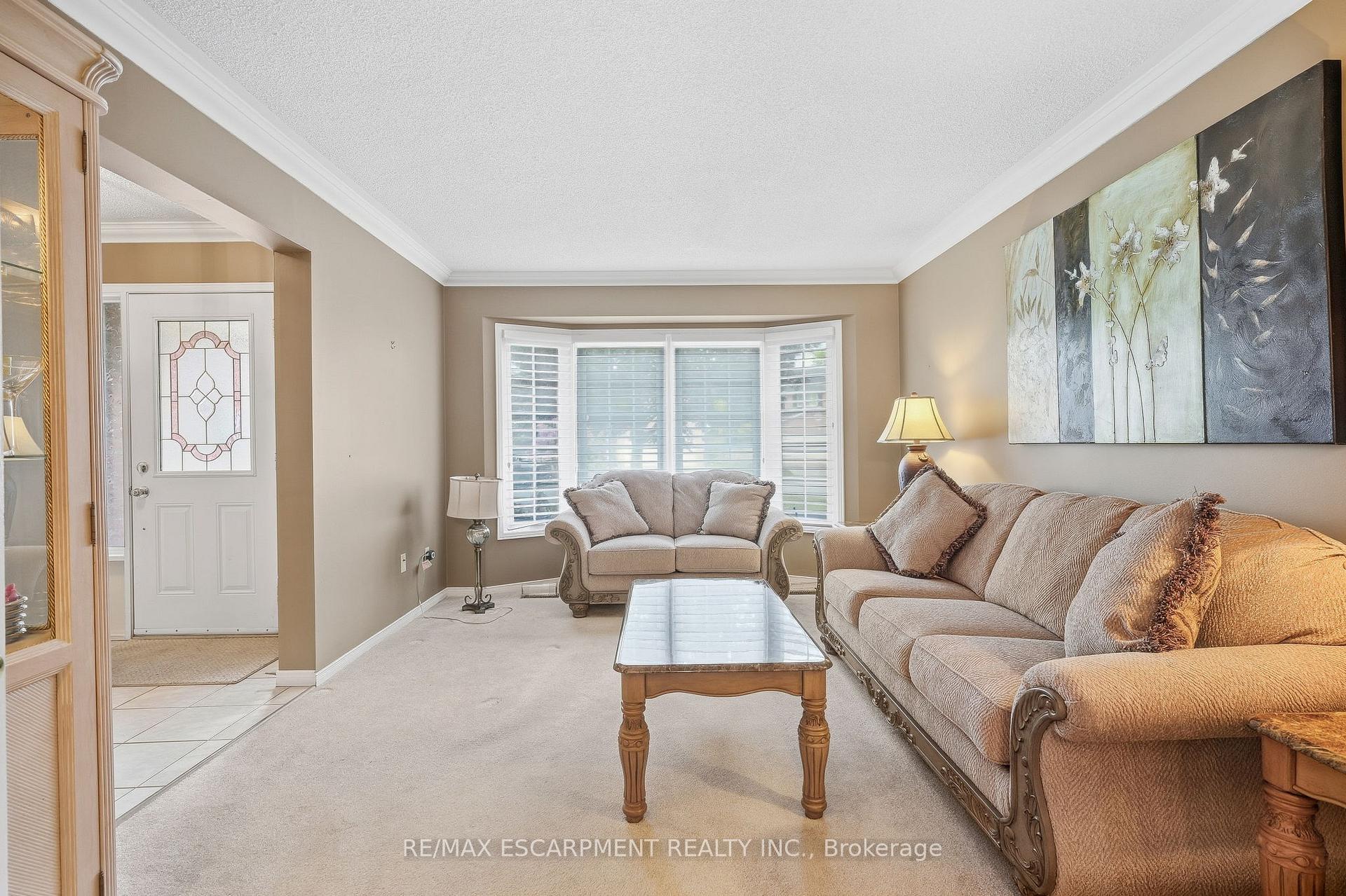 Photo 15 of 5 Michelle Drive, St. Catharines, Grapeview — HOMEH