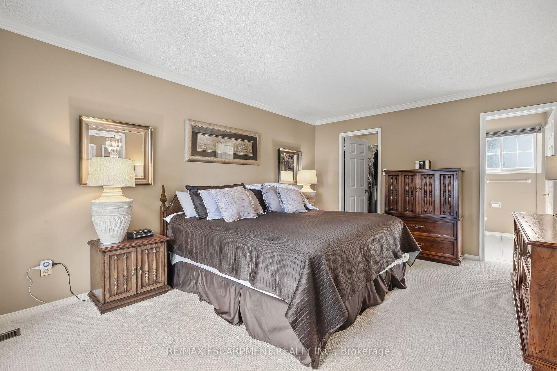 Photo 24 of 5 Michelle Drive, St. Catharines, Grapeview — HOMEH