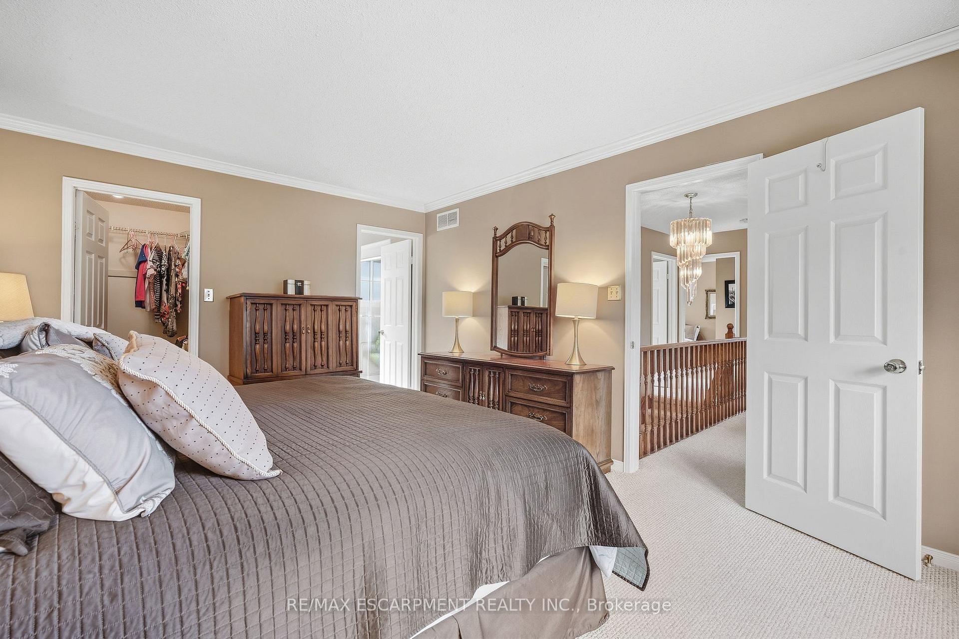 Photo 26 of 5 Michelle Drive, St. Catharines, Grapeview — HOMEH