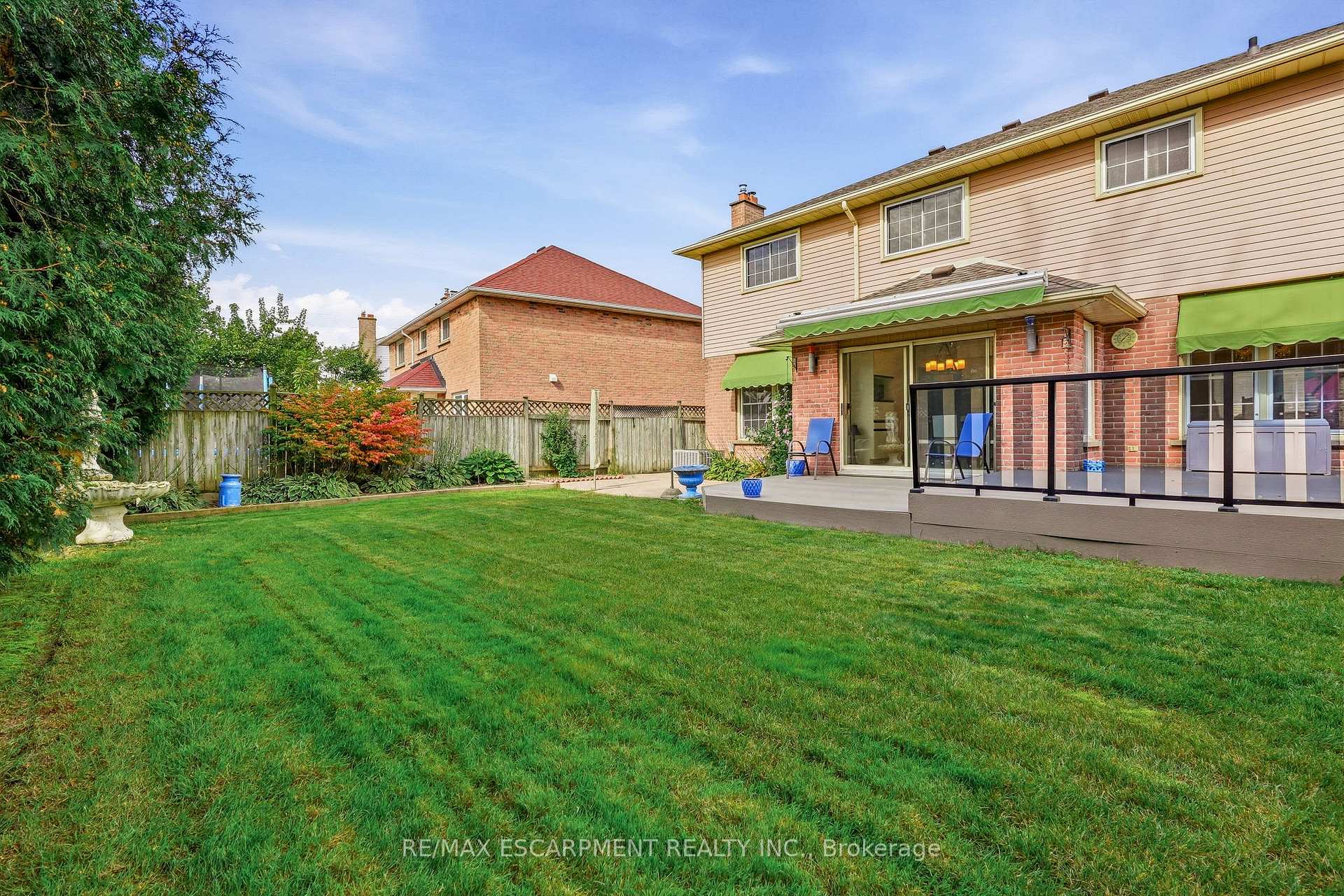 Photo 47 of 5 Michelle Drive, St. Catharines, Grapeview — HOMEH