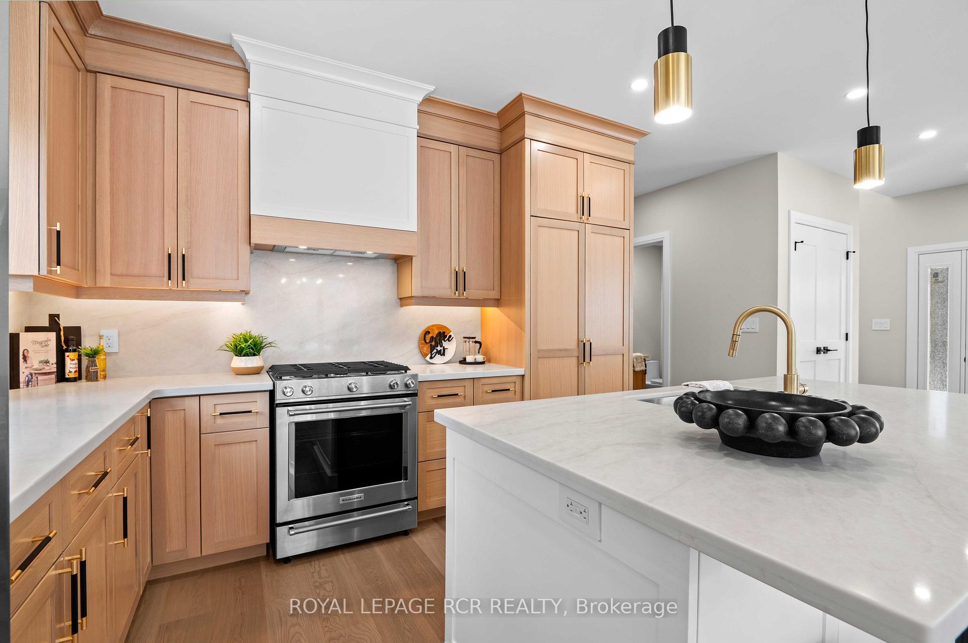 Photo 13 of 7 Henry Street, Orangeville — HOMEH