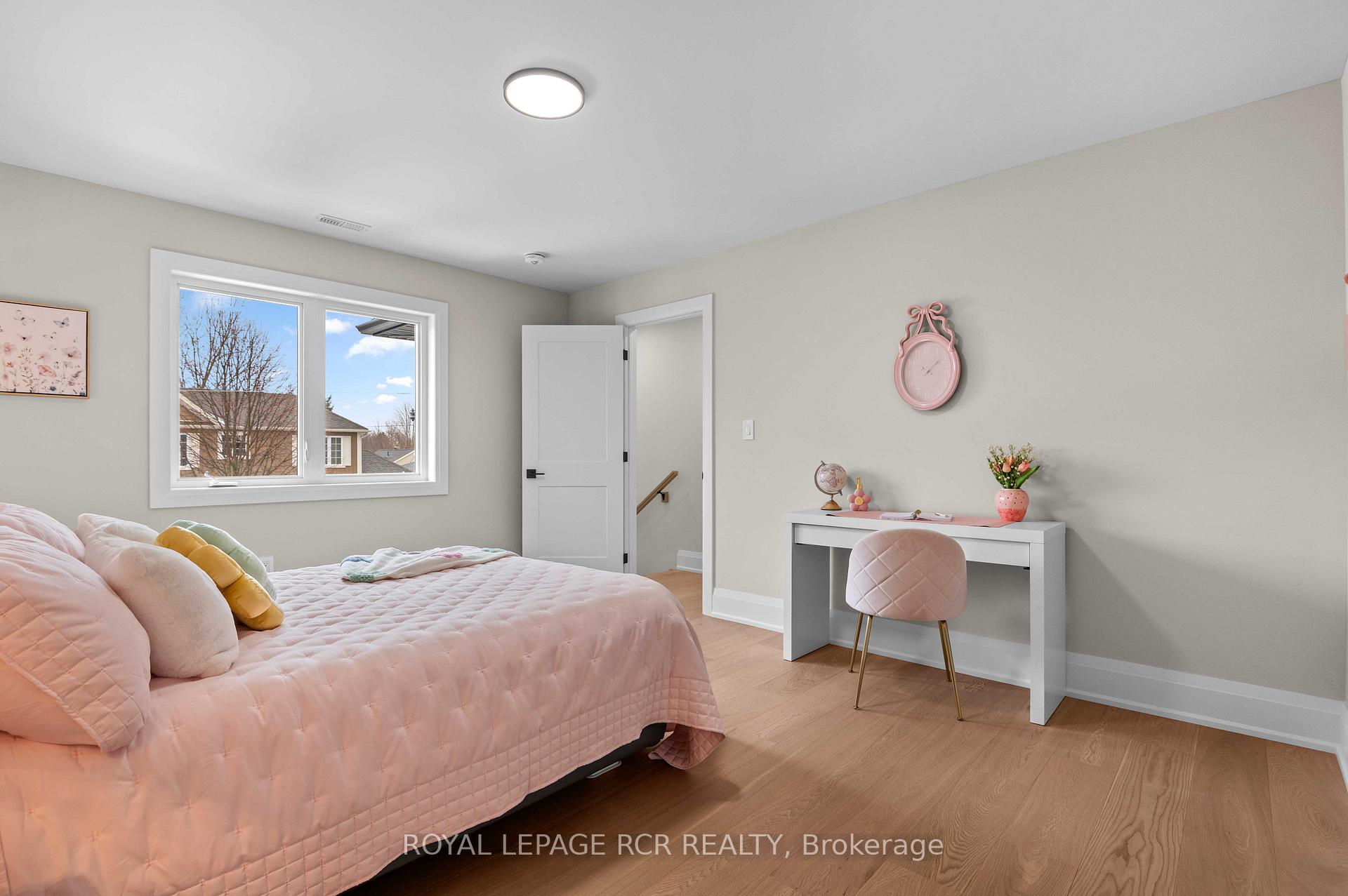 Photo 37 of 7 Henry Street, Orangeville — HOMEH