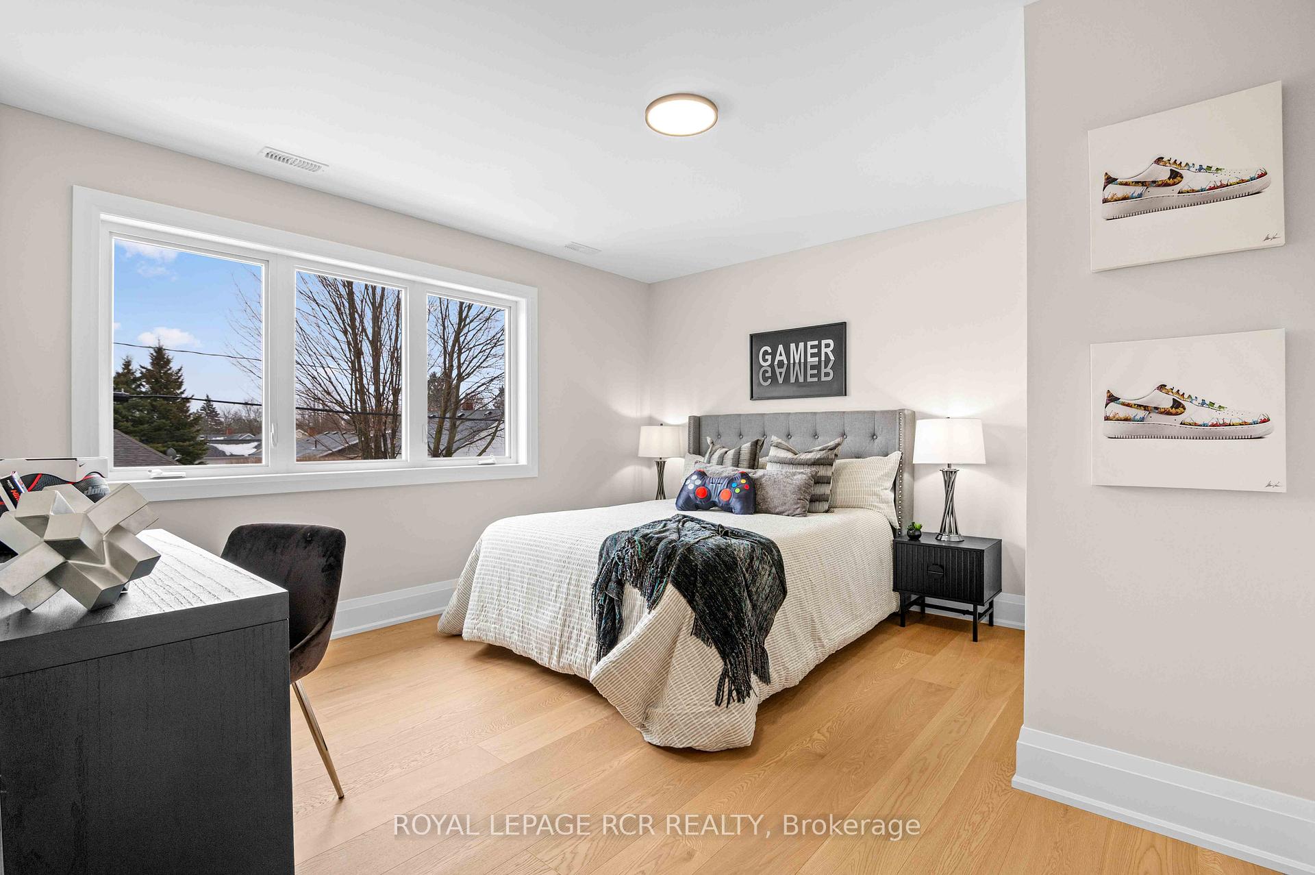 Photo 38 of 7 Henry Street, Orangeville — HOMEH