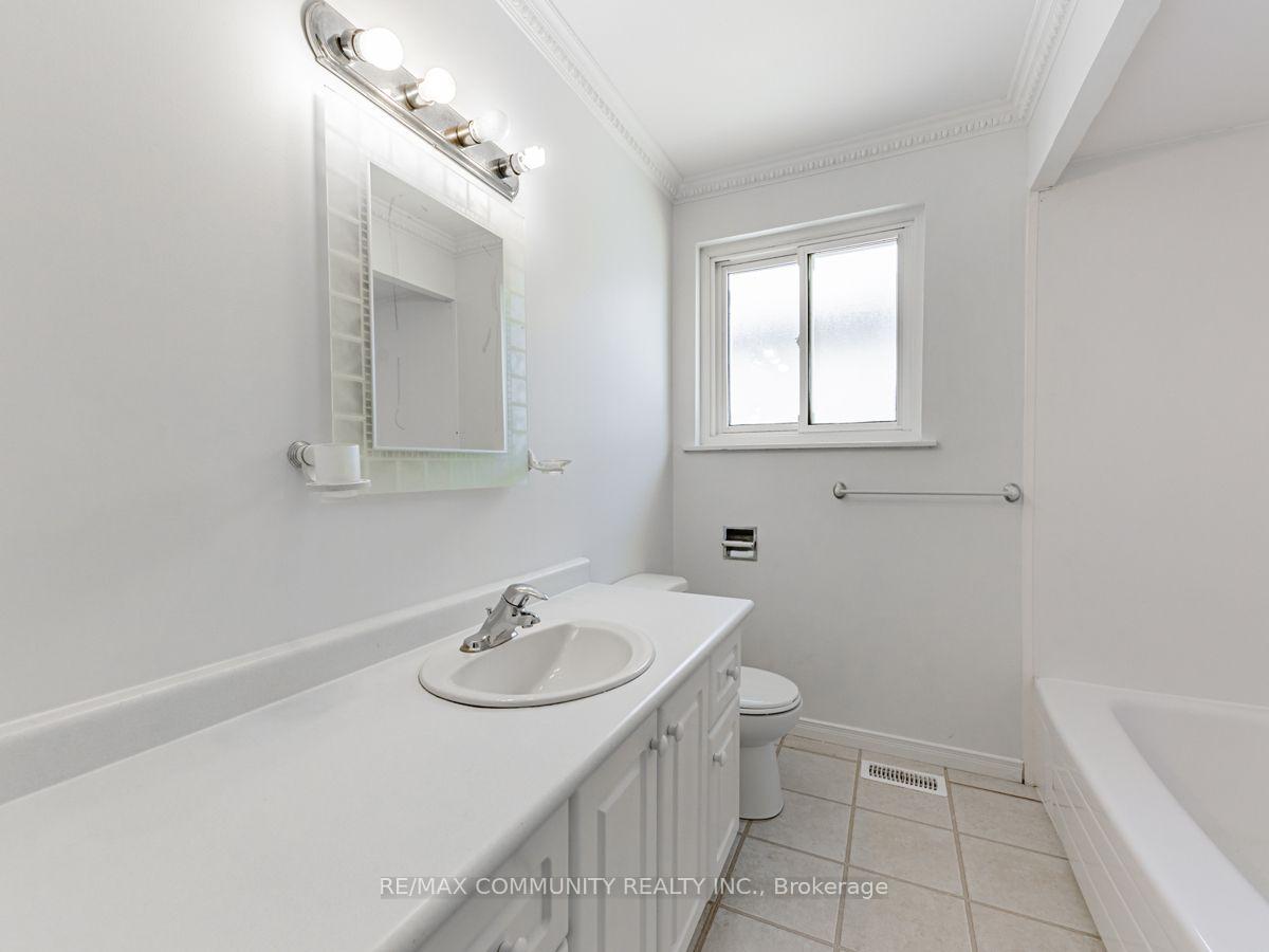 Photo 17 of Unit Main, 358 Morrish Road, Scarborough, Highland Creek — HOMEH
