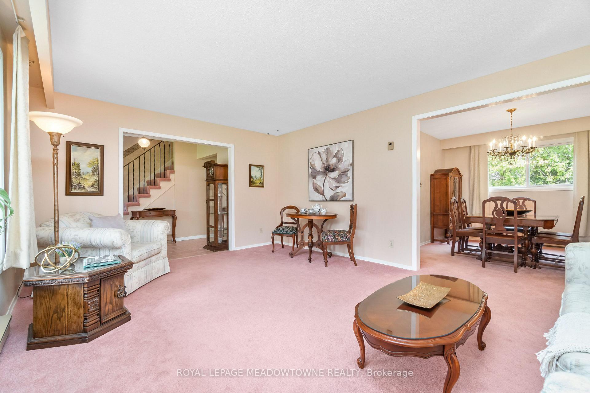 Photo 10 of 39 Wildwood Road, Halton Hills, Glen Williams — HOMEH