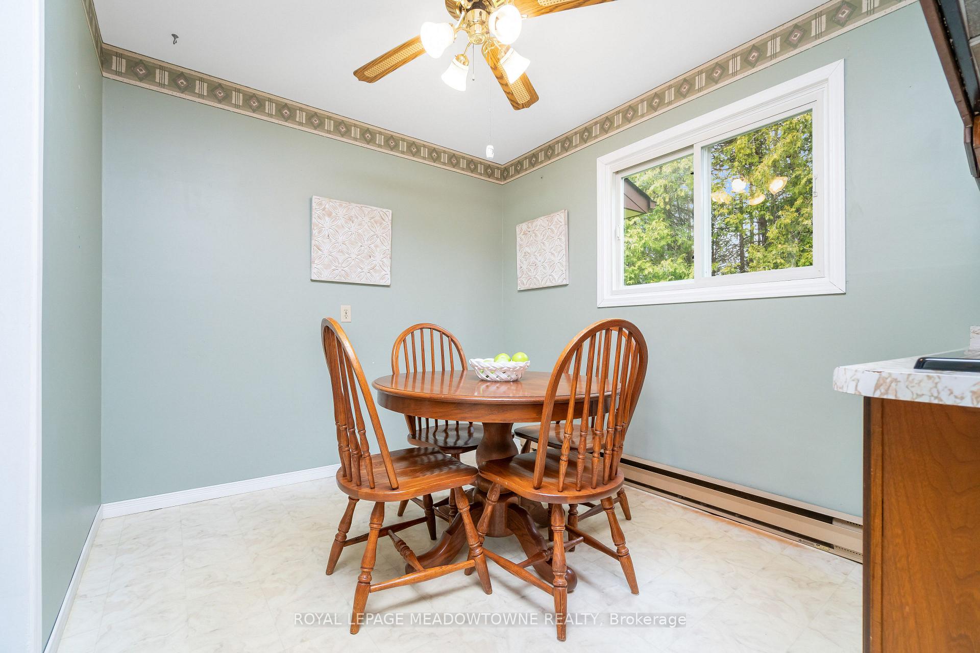 Photo 17 of 39 Wildwood Road, Halton Hills, Glen Williams — HOMEH