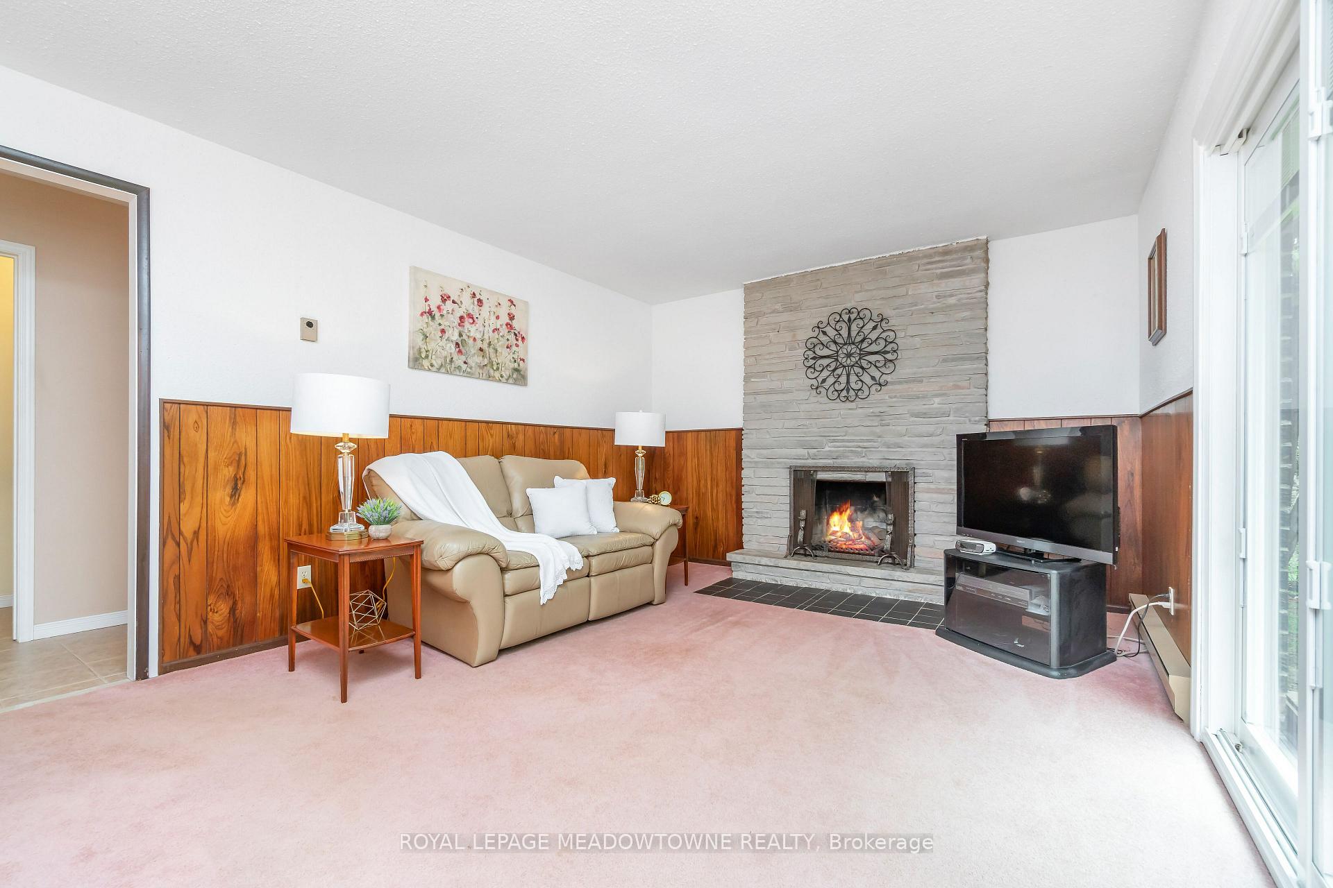 Photo 21 of 39 Wildwood Road, Halton Hills, Glen Williams — HOMEH