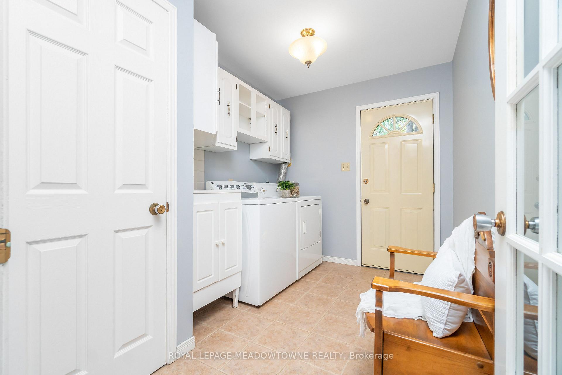 Photo 24 of 39 Wildwood Road, Halton Hills, Glen Williams — HOMEH