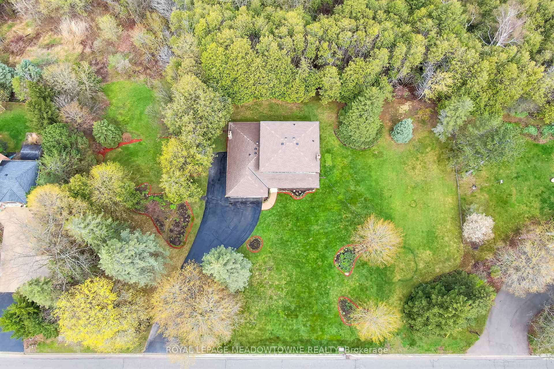 Photo 34 of 39 Wildwood Road, Halton Hills, Glen Williams — HOMEH