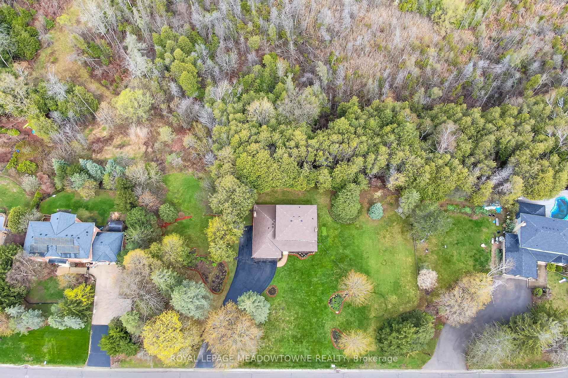 Photo 35 of 39 Wildwood Road, Halton Hills, Glen Williams — HOMEH