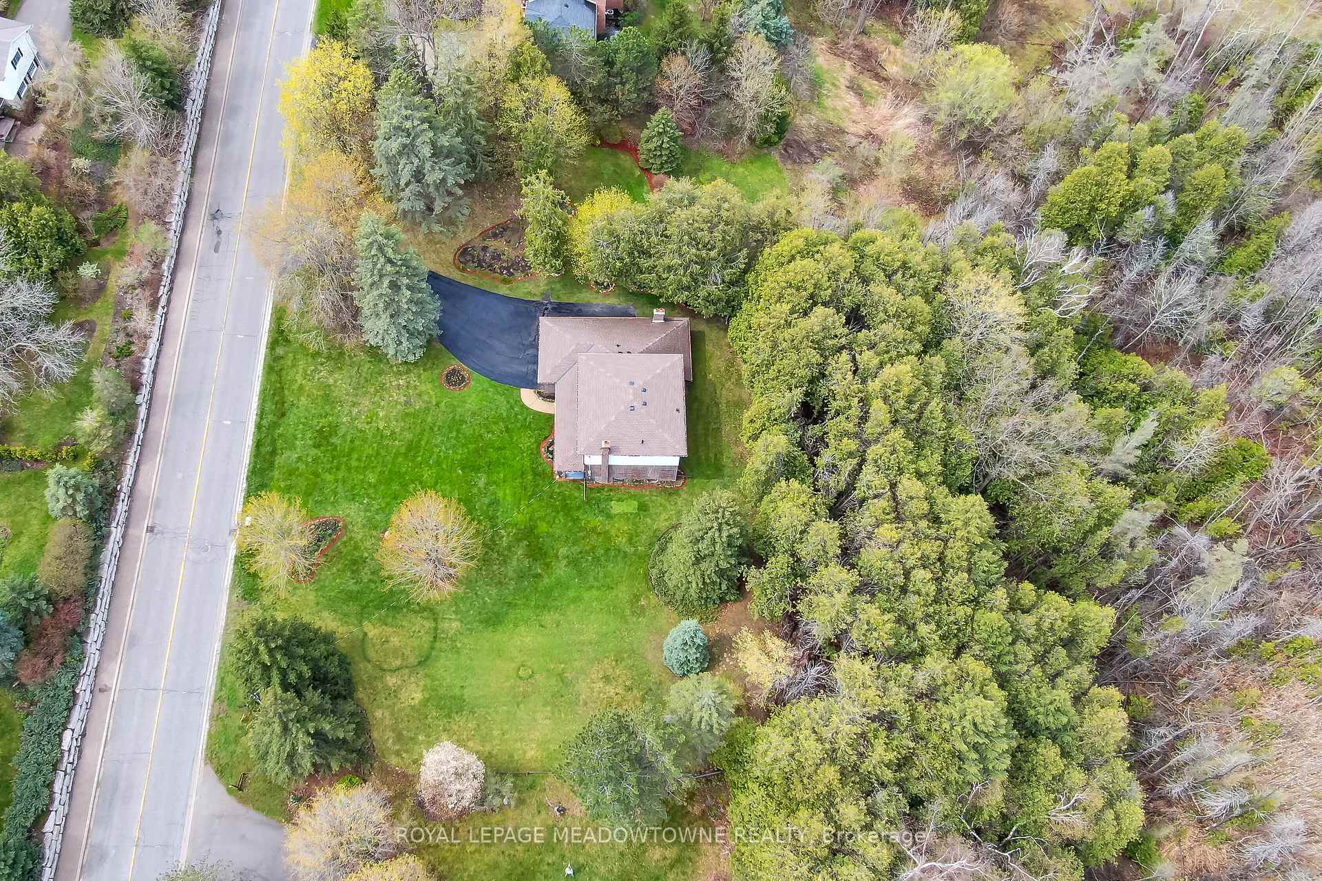 Photo 36 of 39 Wildwood Road, Halton Hills, Glen Williams — HOMEH
