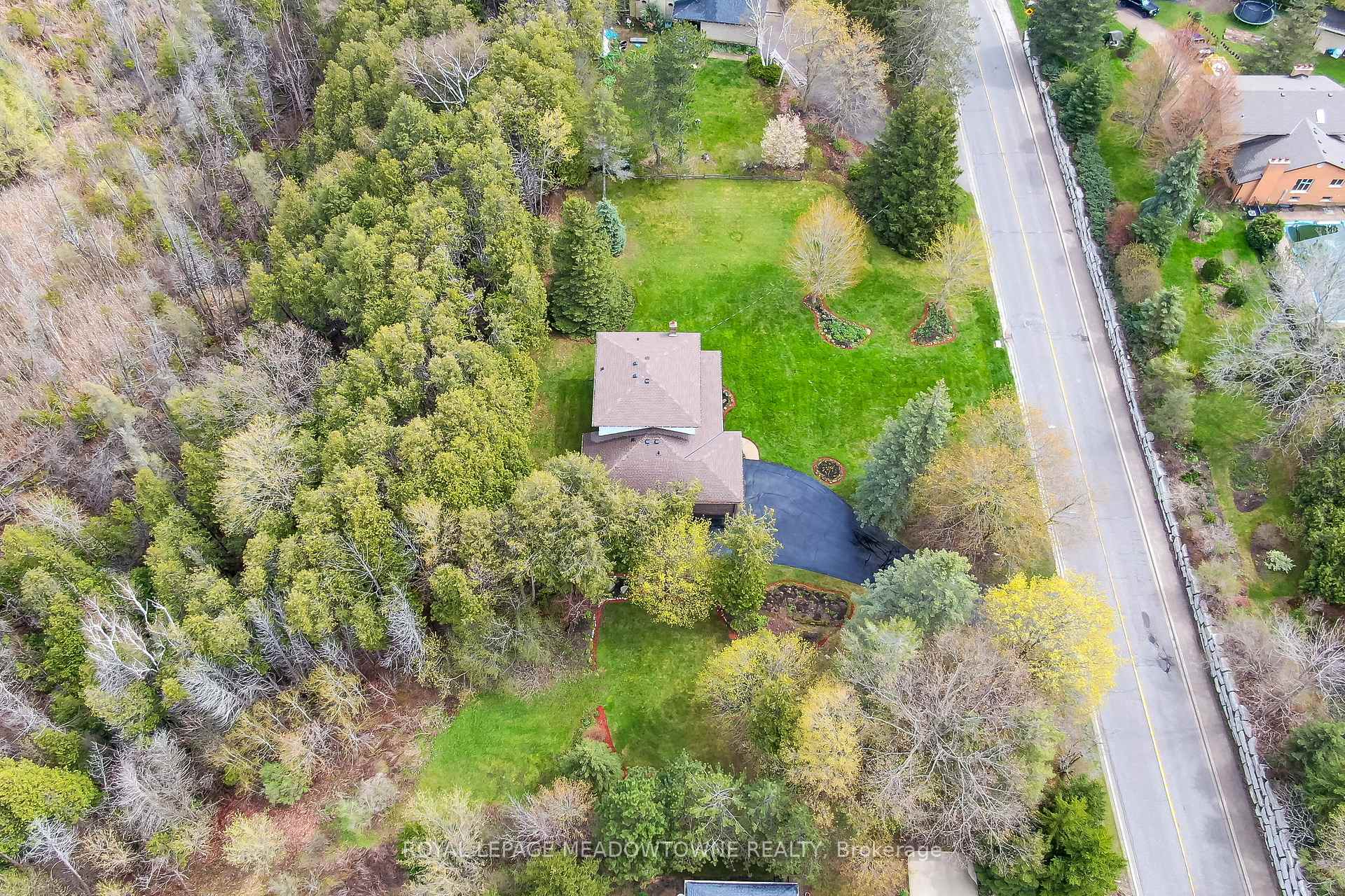 Photo 37 of 39 Wildwood Road, Halton Hills, Glen Williams — HOMEH