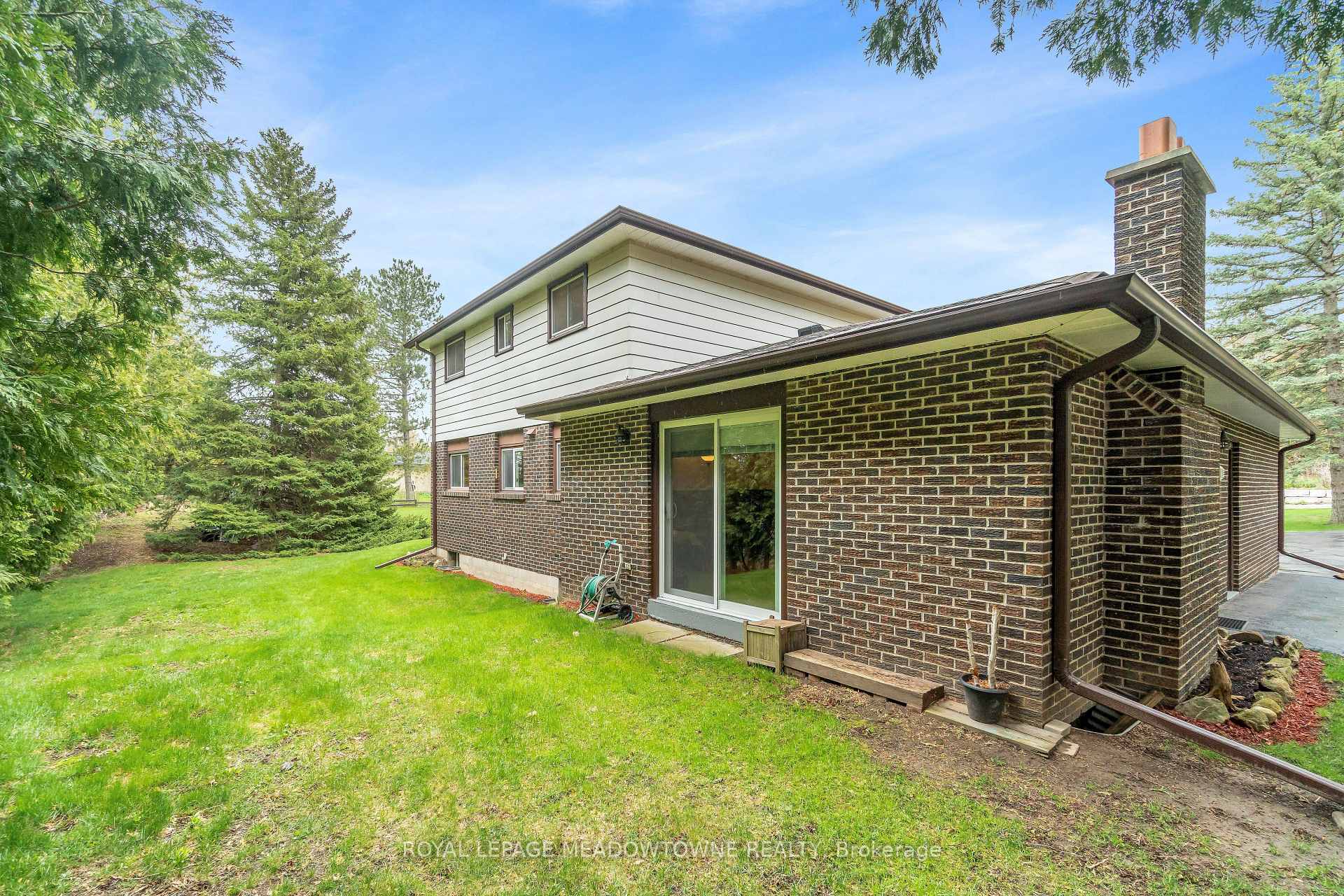 Photo 40 of 39 Wildwood Road, Halton Hills, Glen Williams — HOMEH