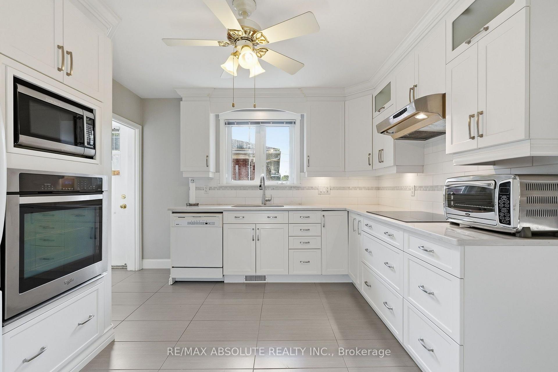 Photo 11 of 2034 Camrose Street, Ottawa, Elmvale Acres — HOMEH