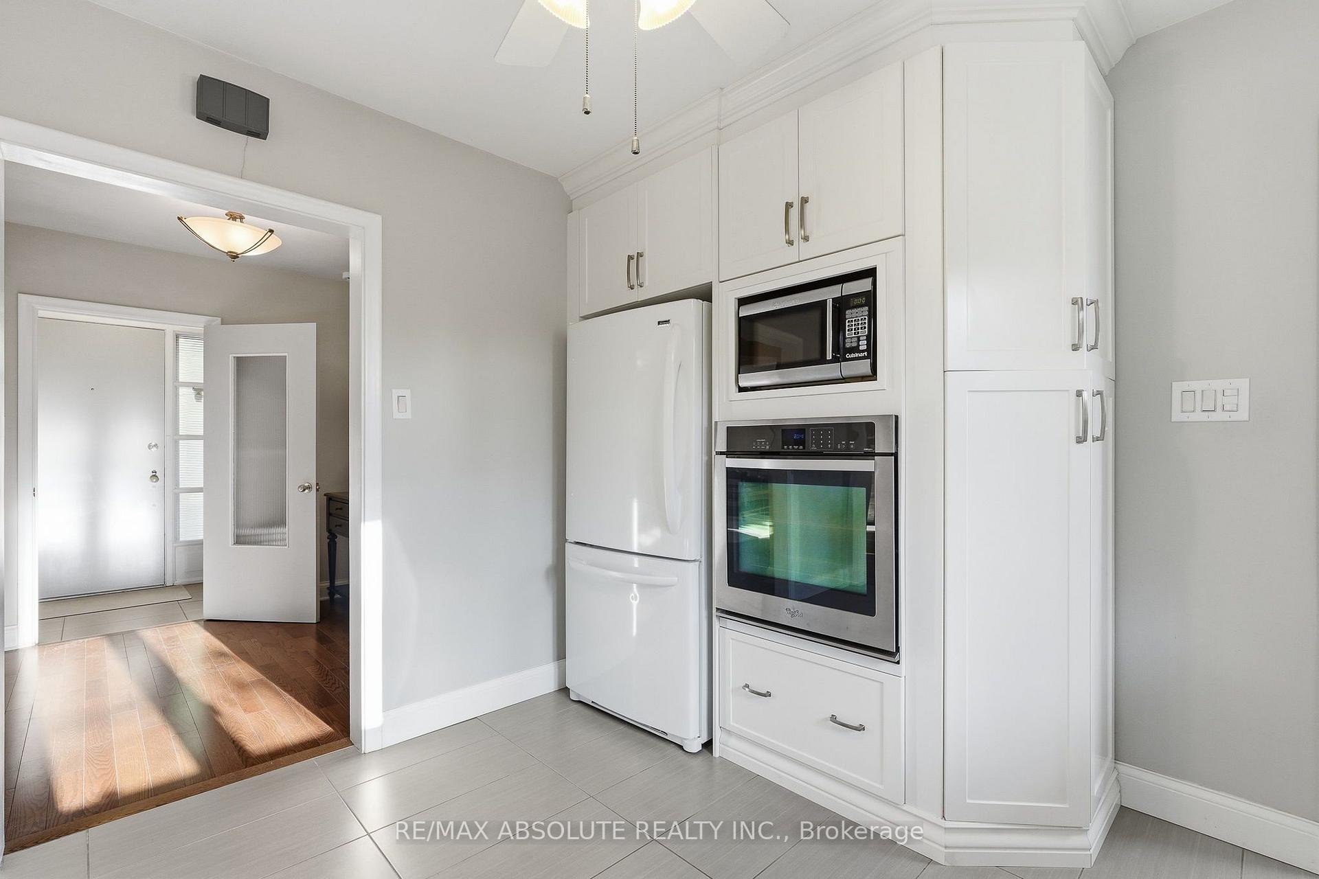 Photo 13 of 2034 Camrose Street, Ottawa, Elmvale Acres — HOMEH
