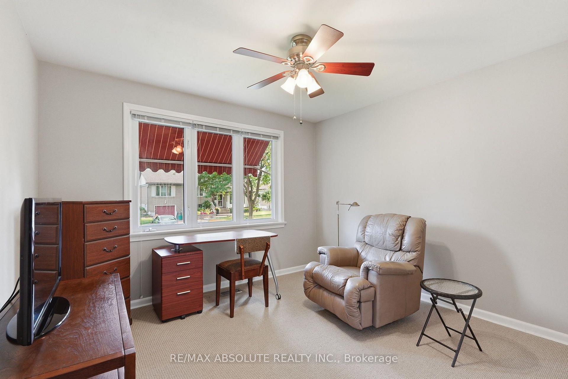 Photo 17 of 2034 Camrose Street, Ottawa, Elmvale Acres — HOMEH