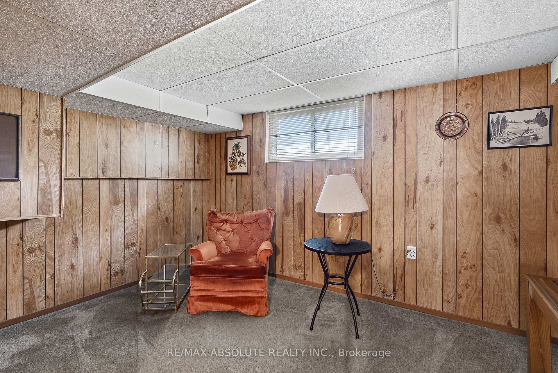 Photo 19 of 2034 Camrose Street, Ottawa, Elmvale Acres — HOMEH
