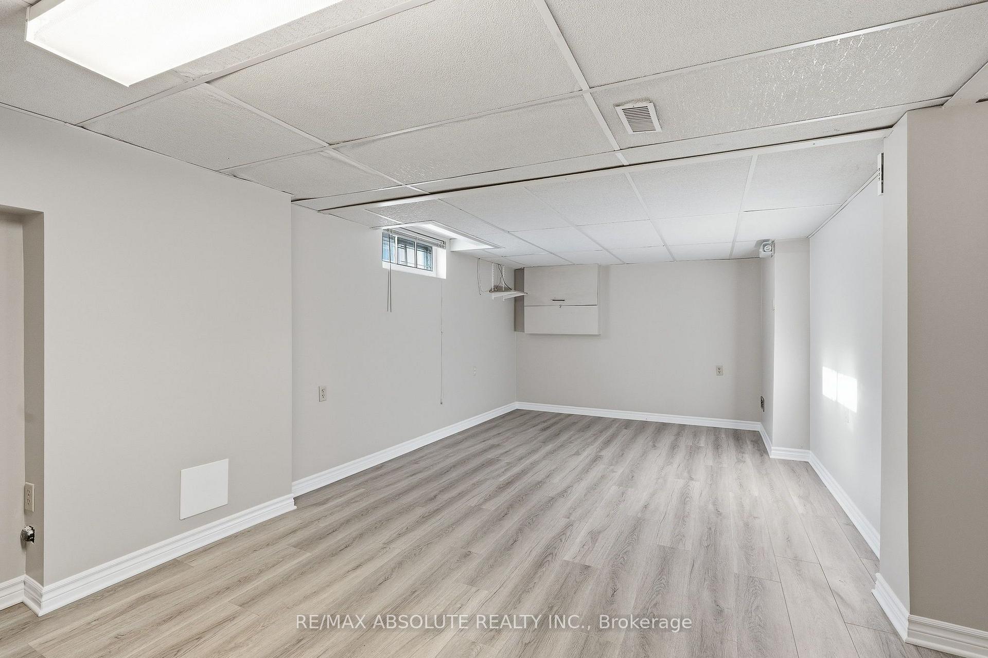 Photo 21 of 2034 Camrose Street, Ottawa, Elmvale Acres — HOMEH