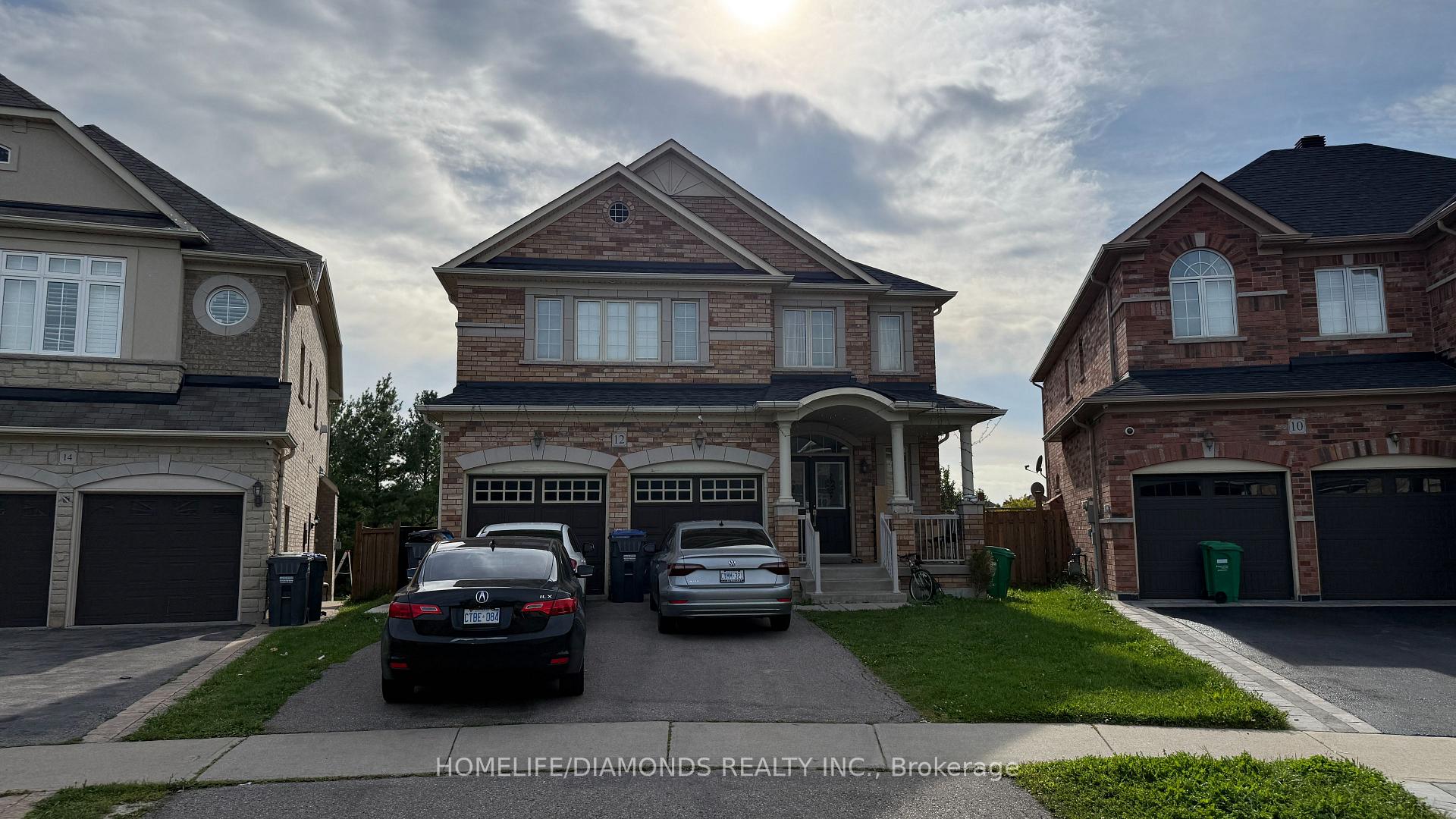 Photo 2 of 12 Oakhaven Road, Brampton, Bram East — HOMEH
