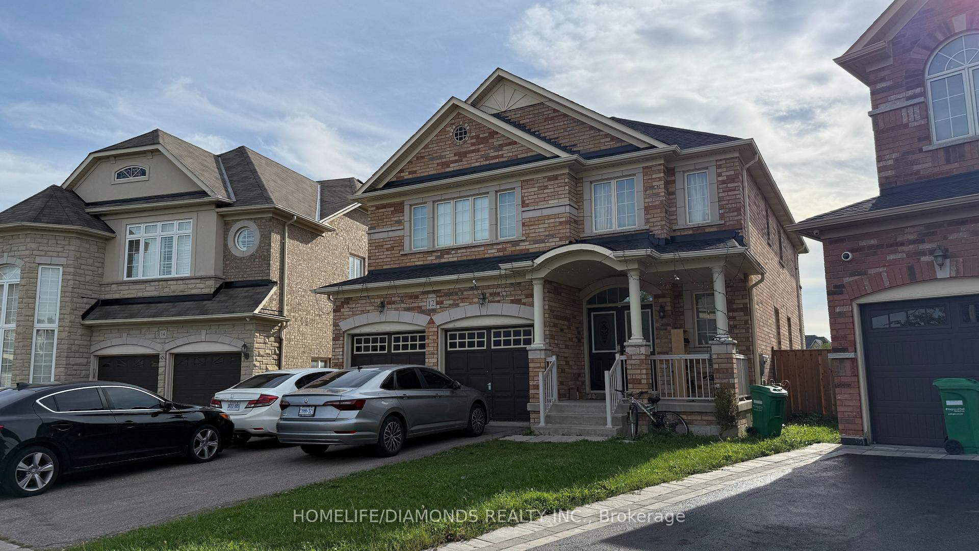 Photo 3 of 12 Oakhaven Road, Brampton, Bram East — HOMEH
