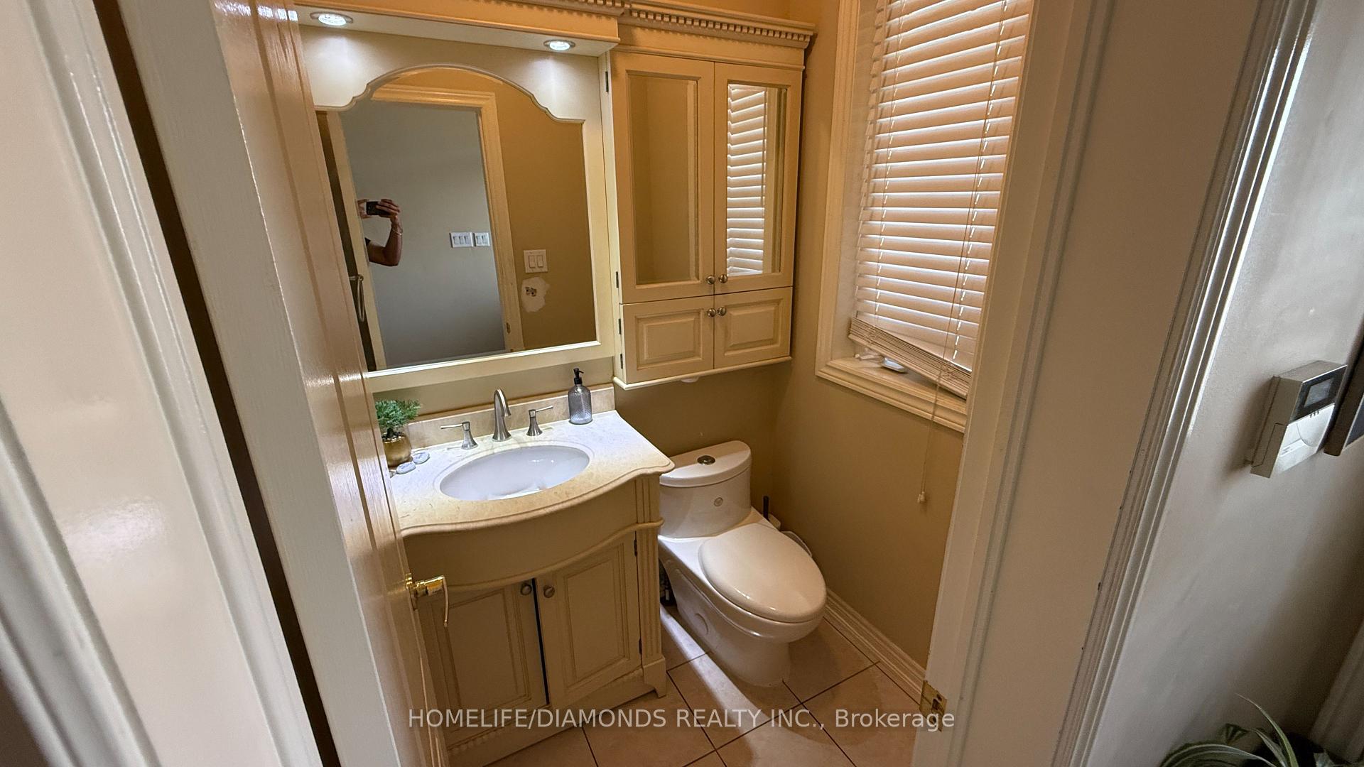 Photo 7 of 12 Oakhaven Road, Brampton, Bram East — HOMEH