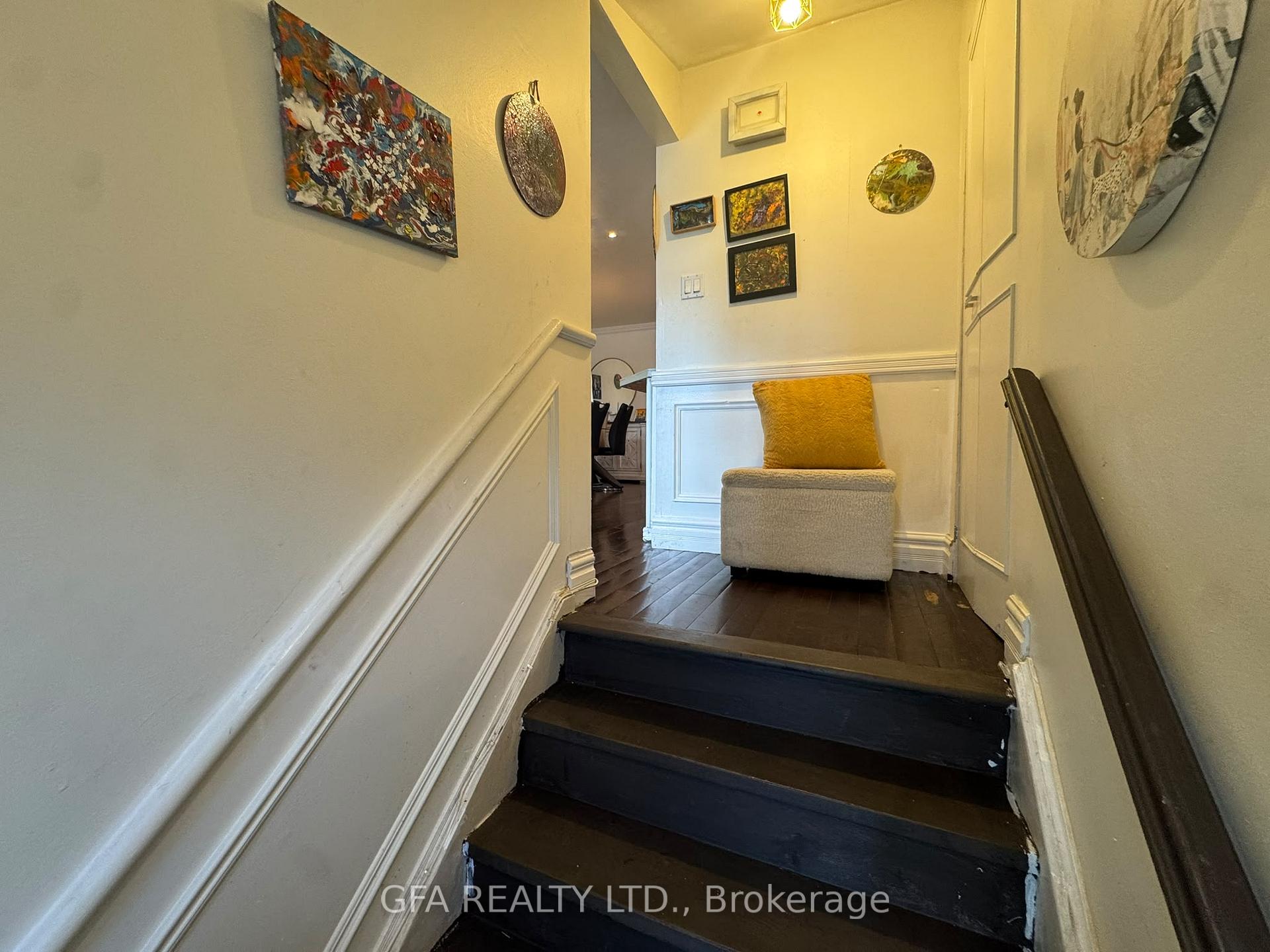 Photo 3 of 6219 Atherly Crescent, Mississauga, Meadowvale — HOMEH