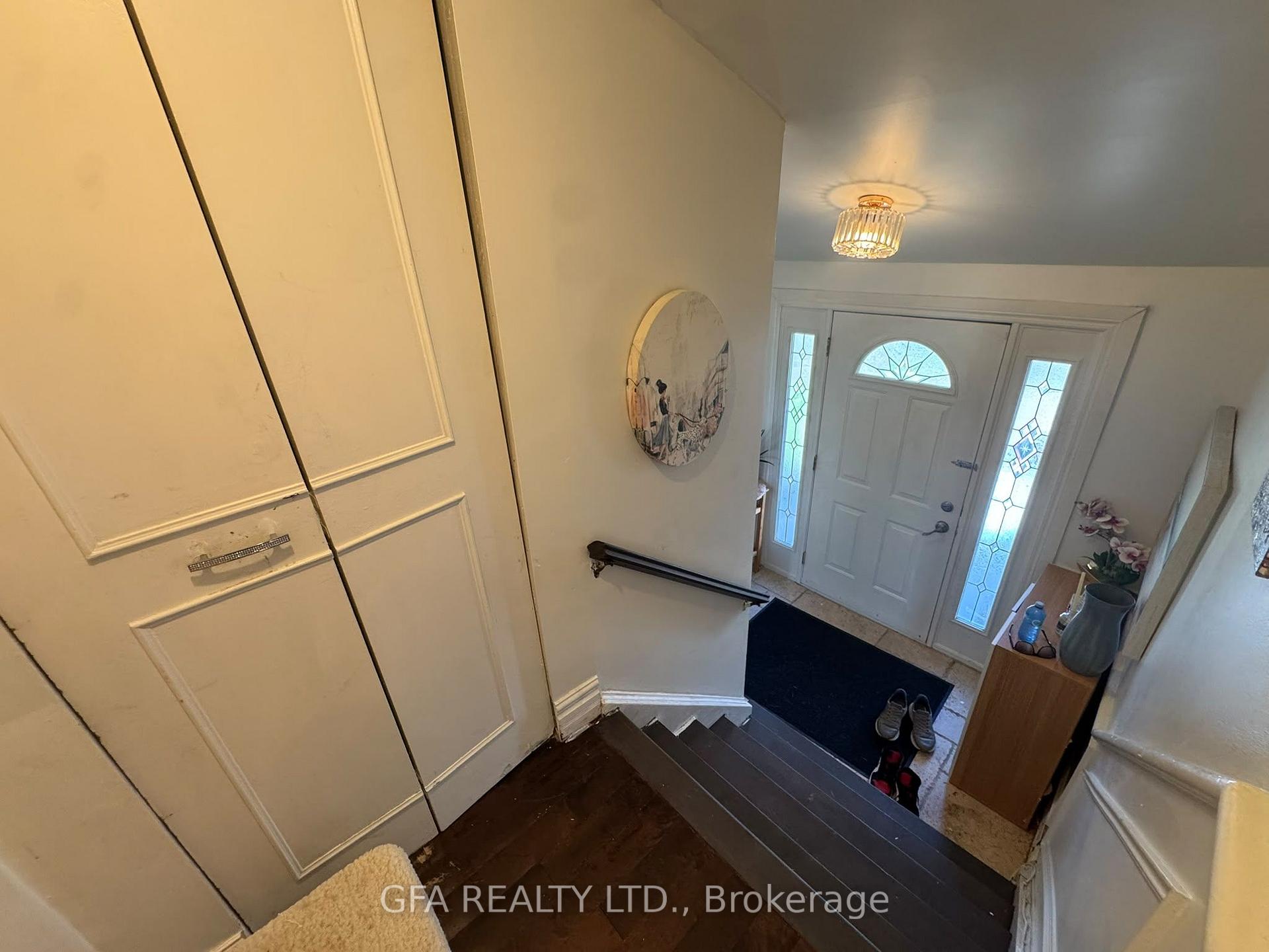 Photo 4 of 6219 Atherly Crescent, Mississauga, Meadowvale — HOMEH