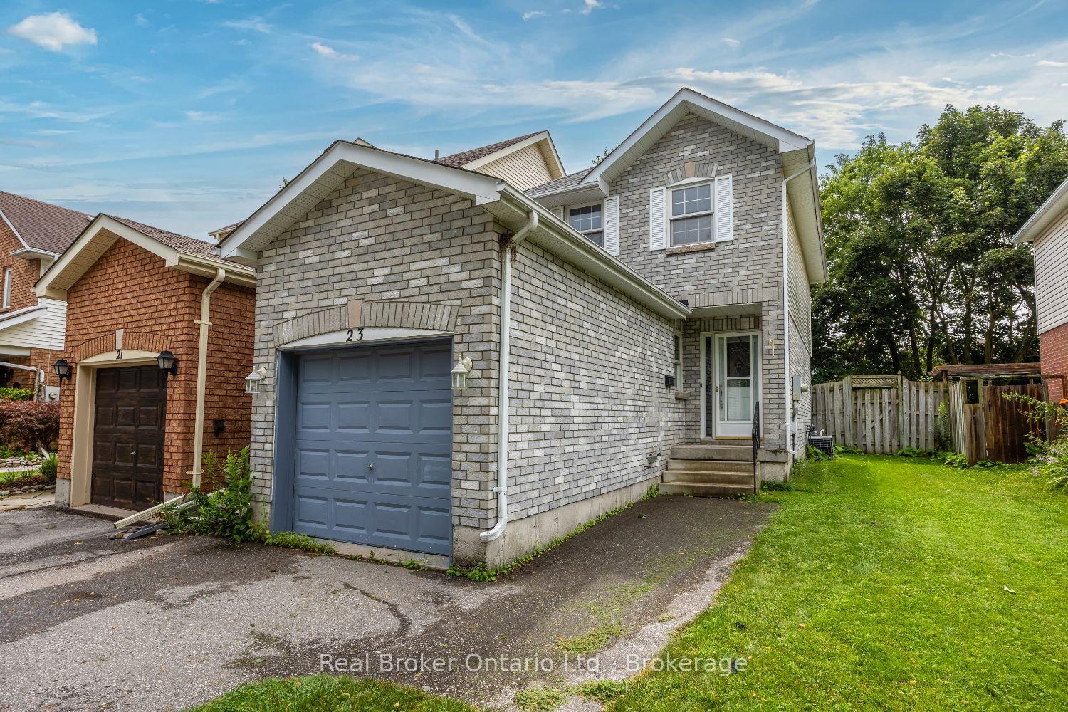 Photo 2 of 23 Mann Street, Clarington, Bowmanville — HOMEH