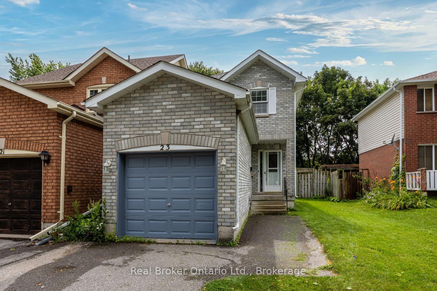 Photo 4 of 23 Mann Street, Clarington, Bowmanville — HOMEH