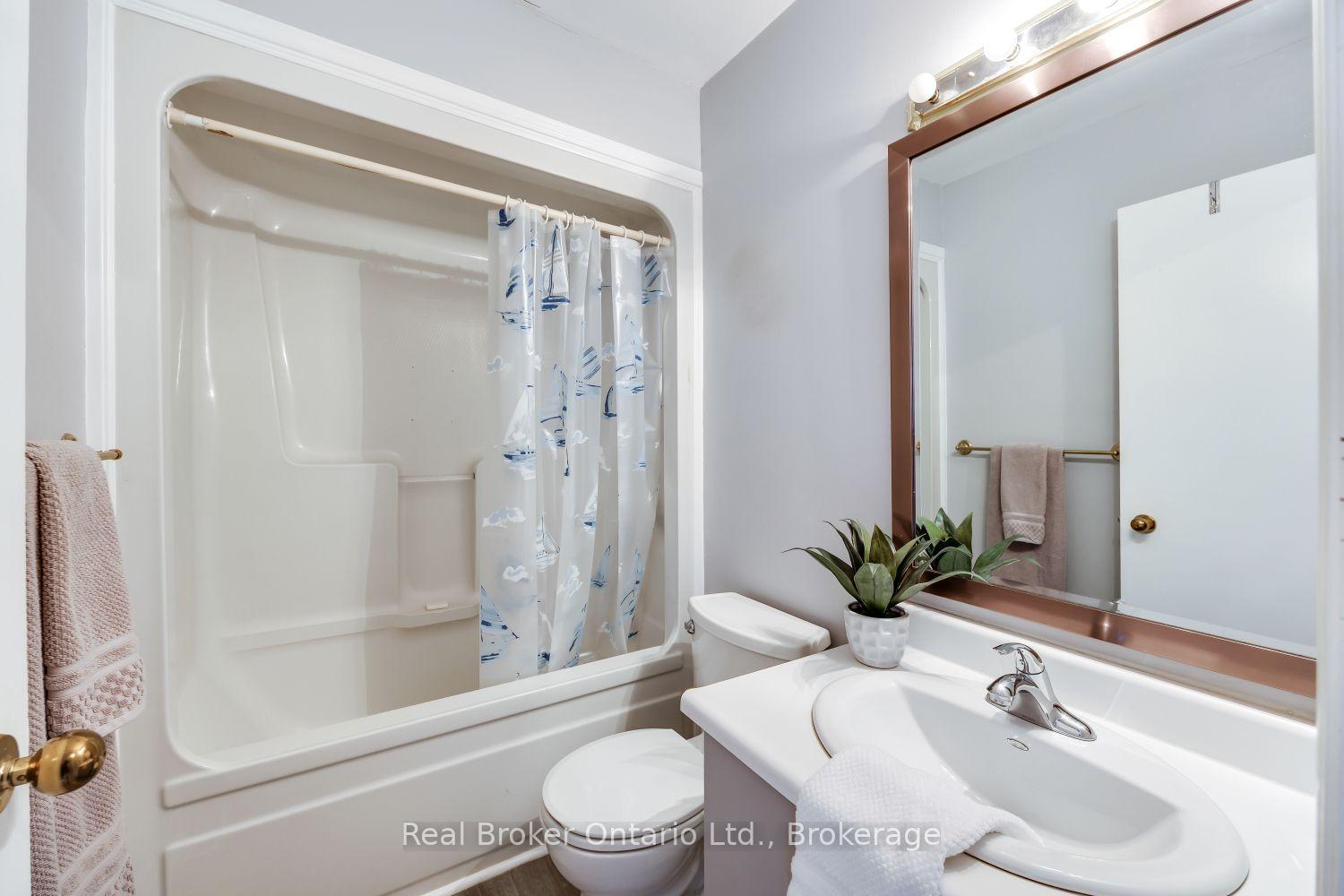 Photo 14 of 23 Mann Street, Clarington, Bowmanville — HOMEH