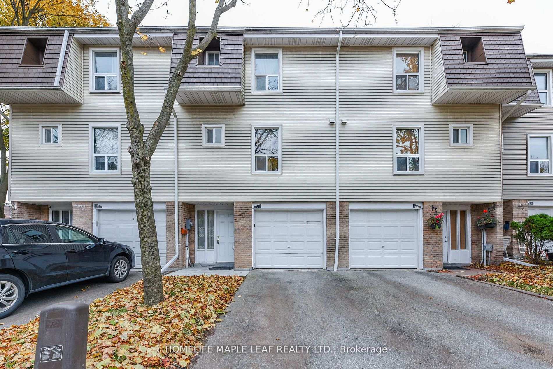 Photo 2 of 85 Enmount Drive, Brampton, Southgate — HOMEH