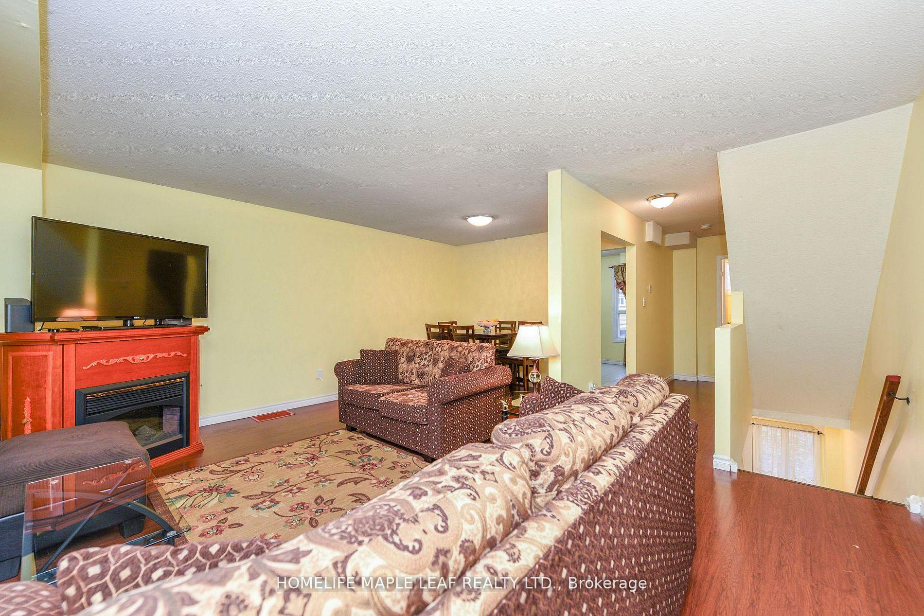 Photo 15 of 85 Enmount Drive, Brampton, Southgate — HOMEH