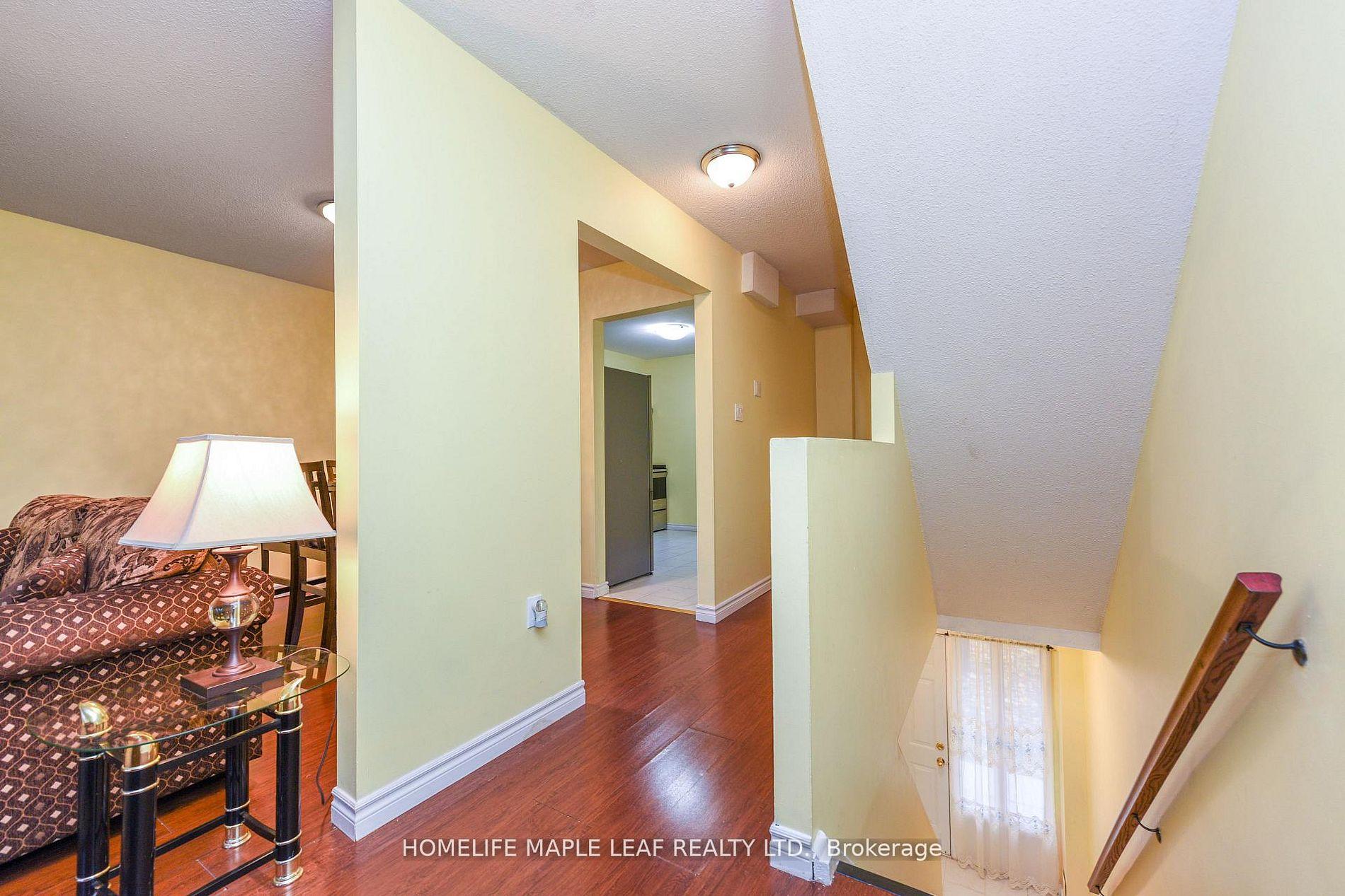 Photo 16 of 85 Enmount Drive, Brampton, Southgate — HOMEH