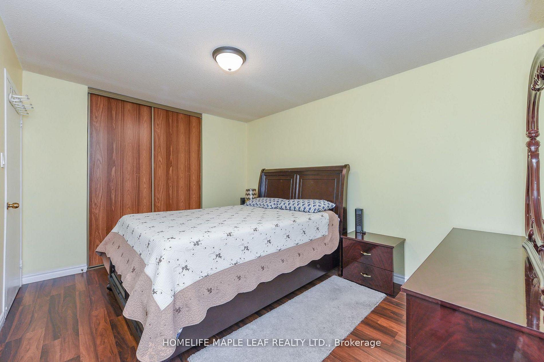 Photo 43 of 85 Enmount Drive, Brampton, Southgate — HOMEH