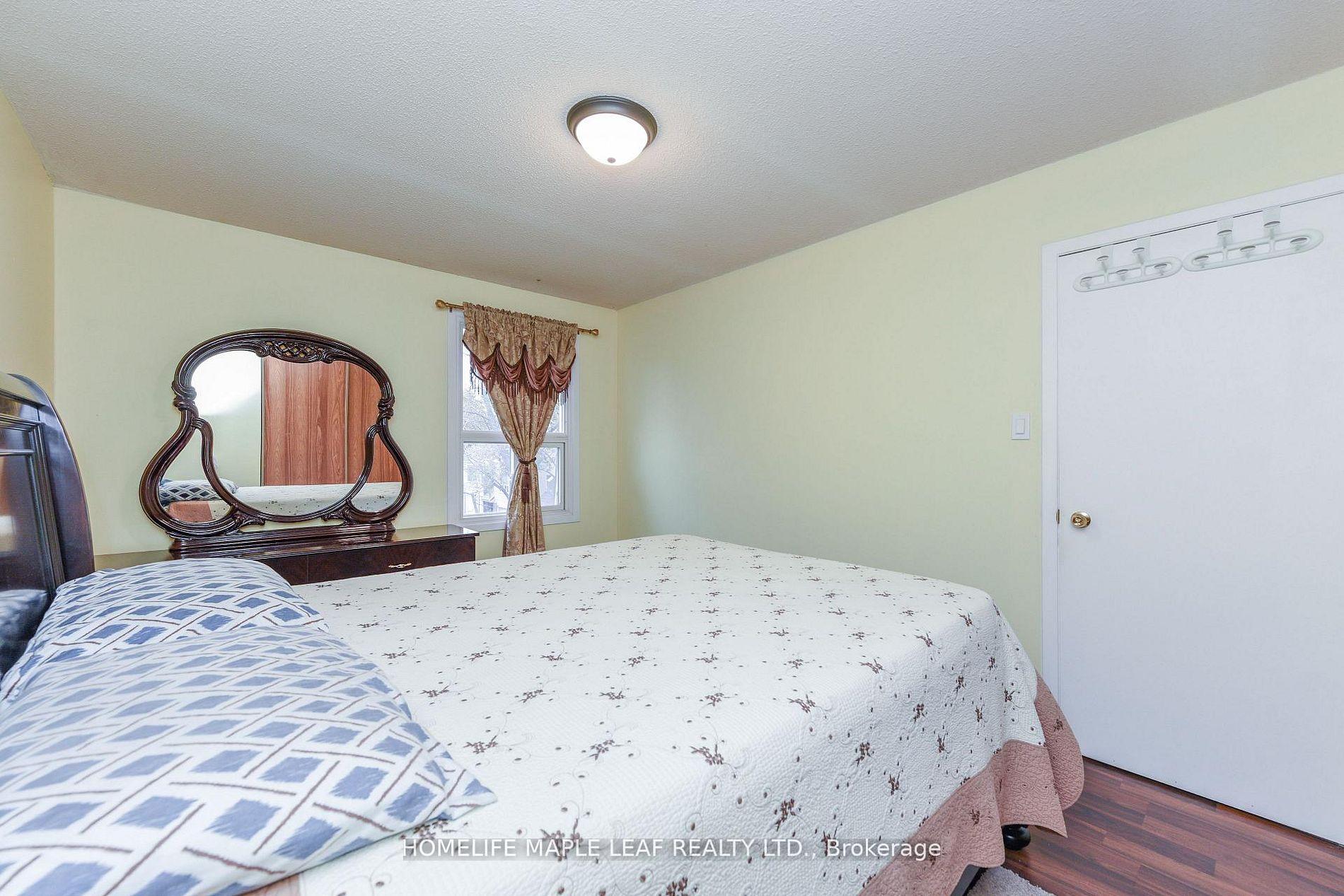 Photo 44 of 85 Enmount Drive, Brampton, Southgate — HOMEH