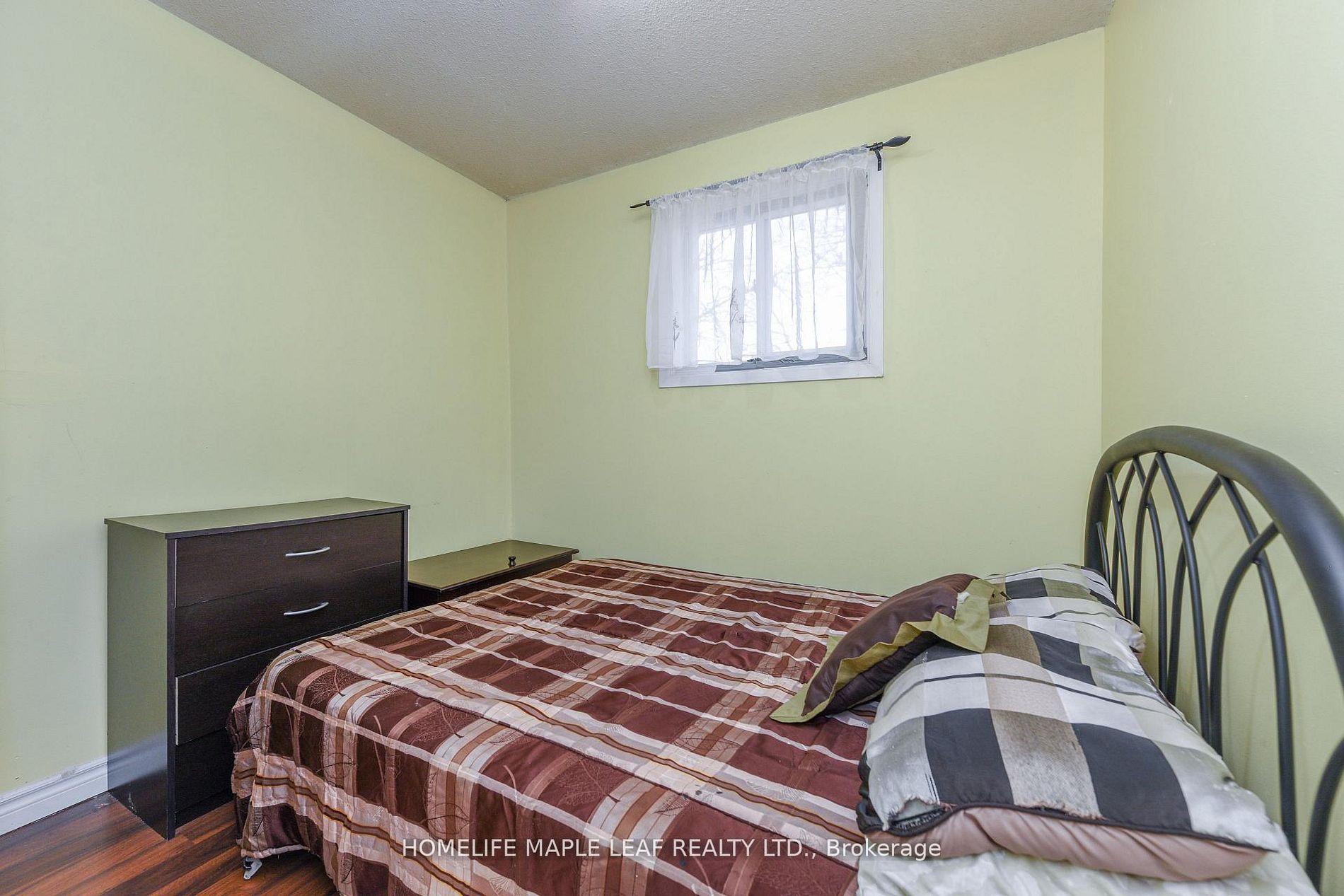 Photo 45 of 85 Enmount Drive, Brampton, Southgate — HOMEH