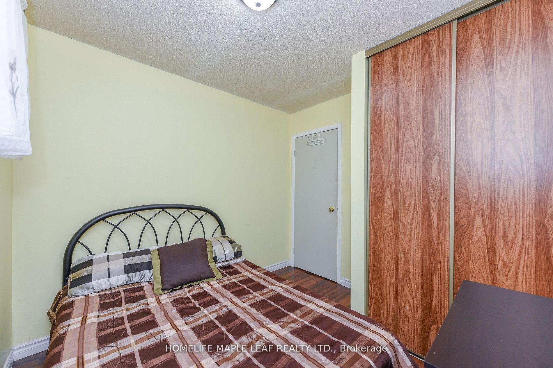 Photo 46 of 85 Enmount Drive, Brampton, Southgate — HOMEH