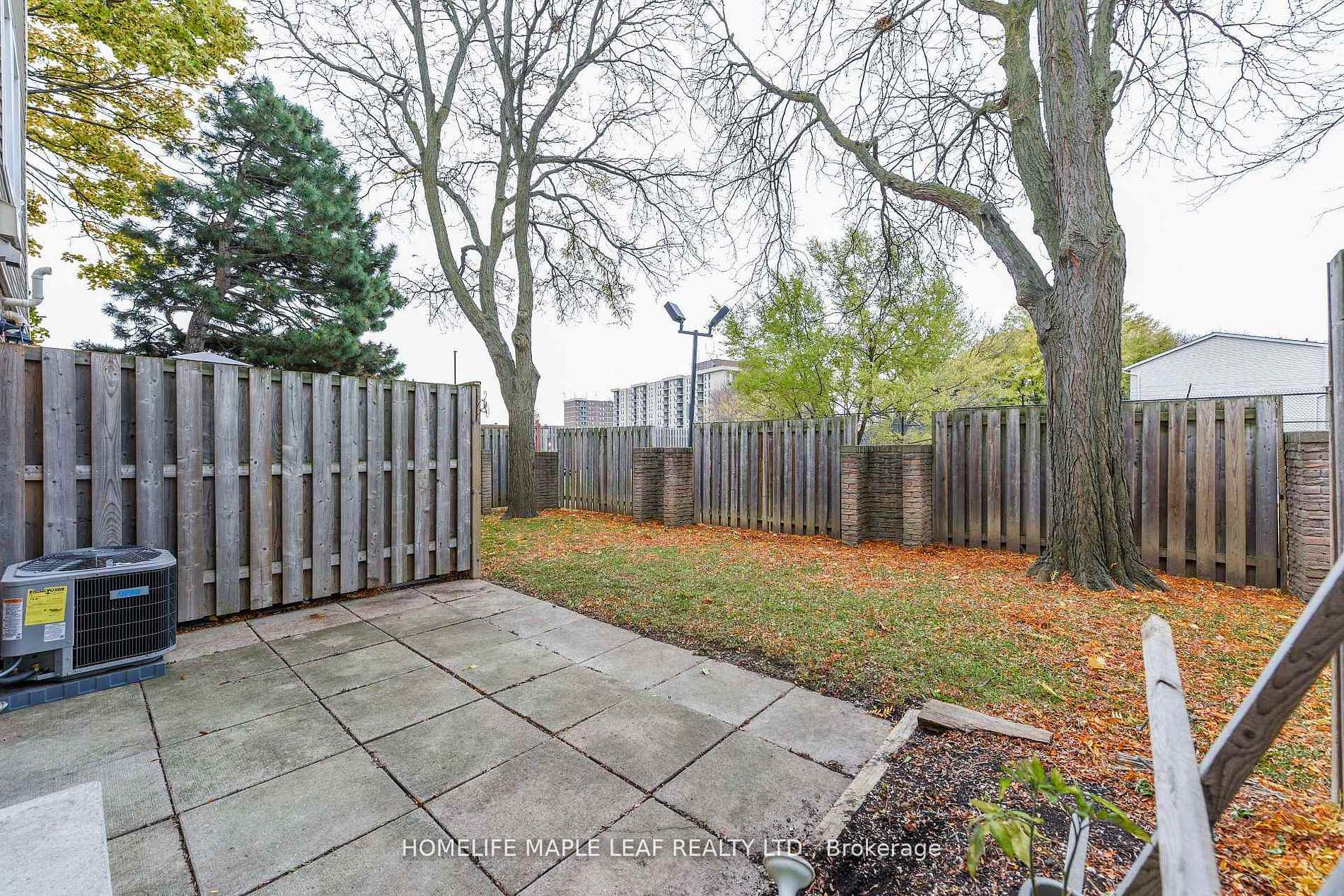 Photo 49 of 85 Enmount Drive, Brampton, Southgate — HOMEH