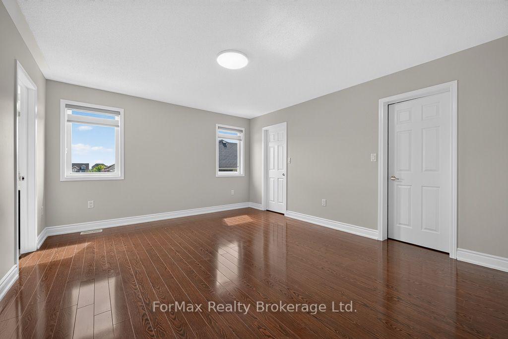 Photo 21 of 35 Seascape Crescent, Brampton, Bram East — HOMEH