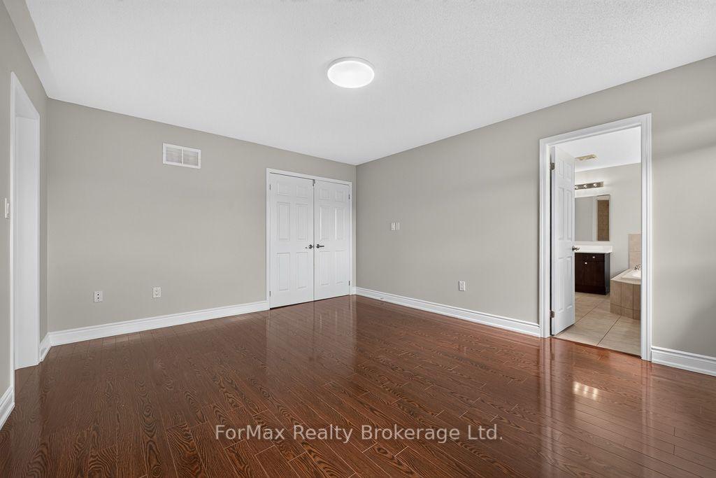 Photo 22 of 35 Seascape Crescent, Brampton, Bram East — HOMEH