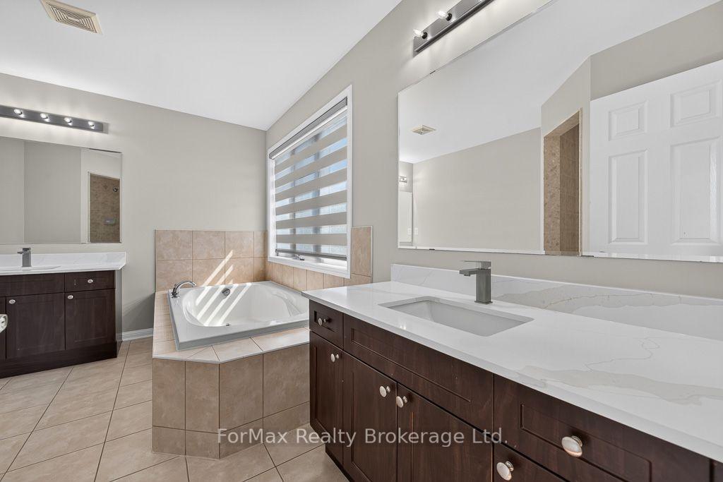Photo 24 of 35 Seascape Crescent, Brampton, Bram East — HOMEH