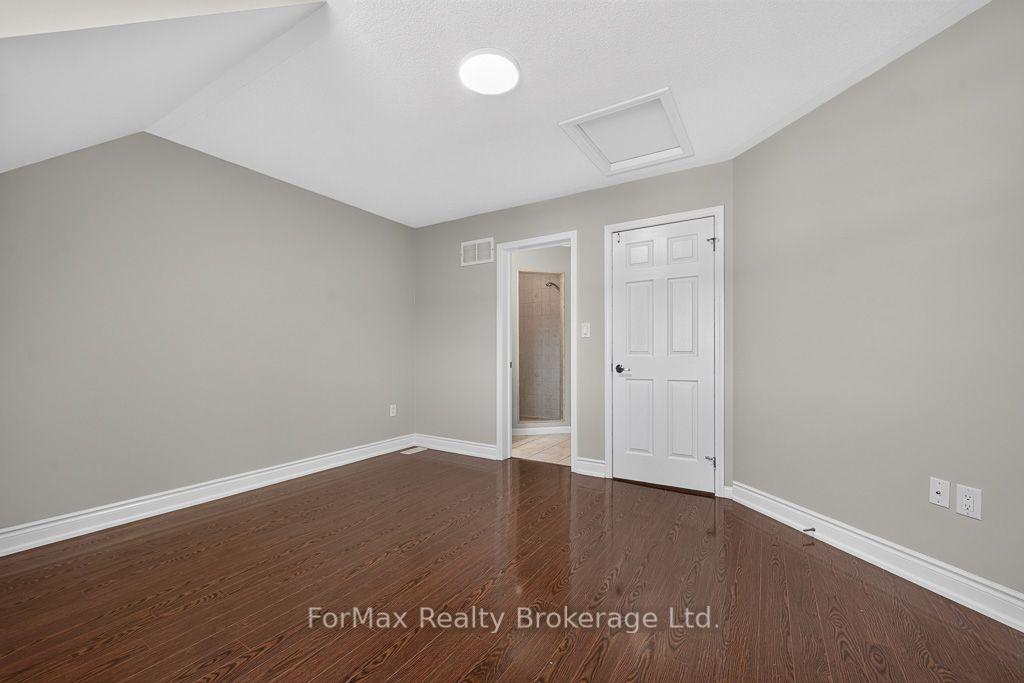 Photo 27 of 35 Seascape Crescent, Brampton, Bram East — HOMEH