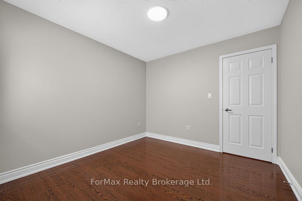 Photo 30 of 35 Seascape Crescent, Brampton, Bram East — HOMEH