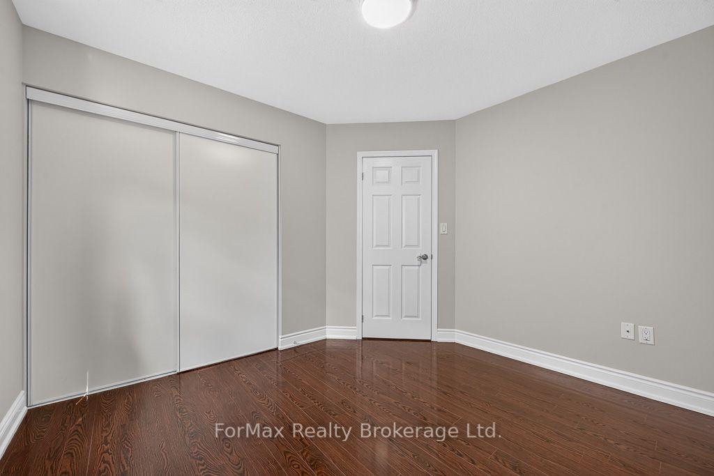 Photo 41 of 35 Seascape Crescent, Brampton, Bram East — HOMEH